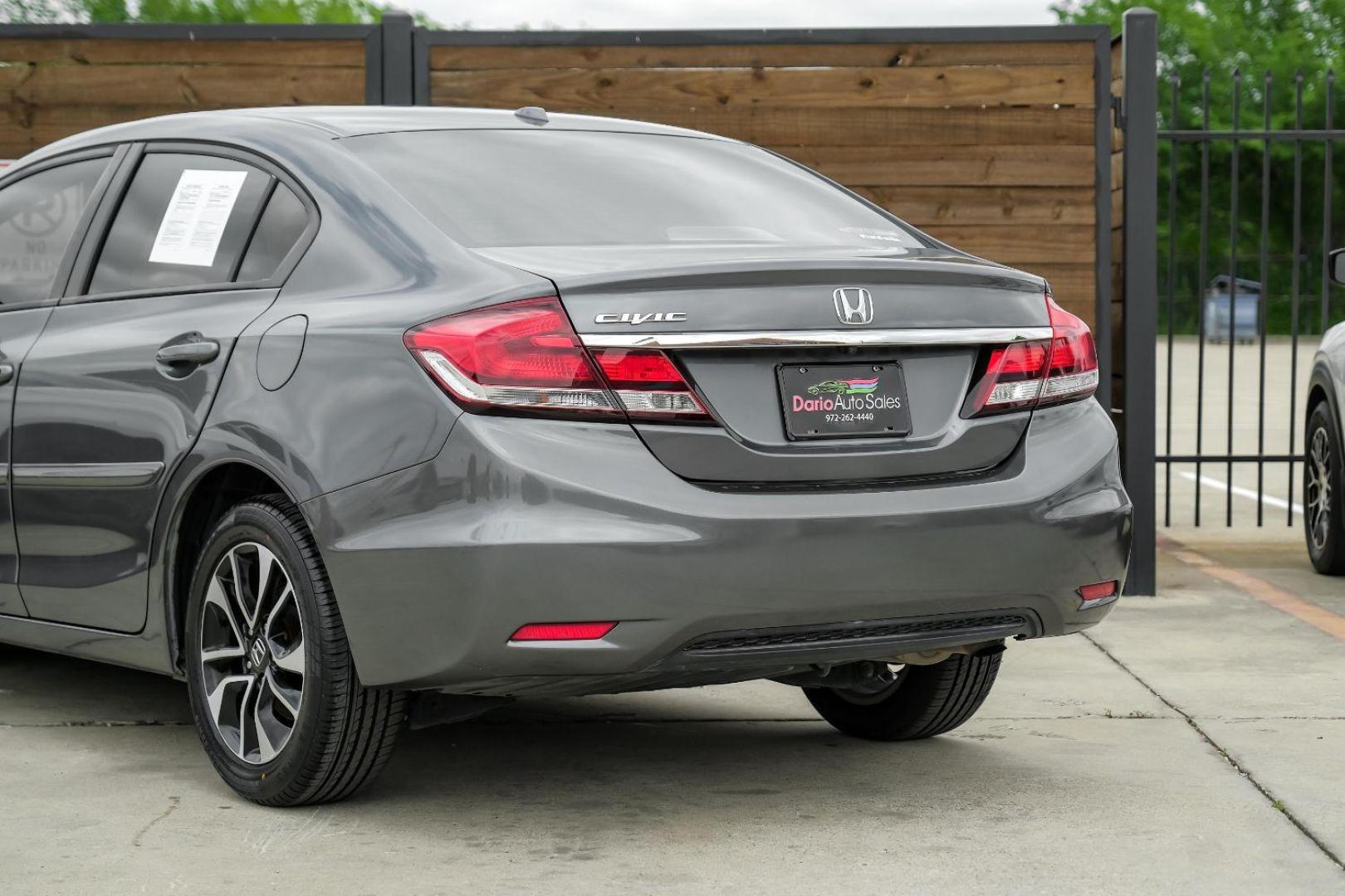 2013 Gray Honda Civic EX-L Sedan 5-Speed AT (19XFB2F93DE) with an 1.8L L4 SOHC 16V engine, 5-Speed Automatic transmission, located at 2401 E Main St., Grand Prairie, TX, 75050, (972) 262-4440, 32.748981, -96.969643 - Photo#16