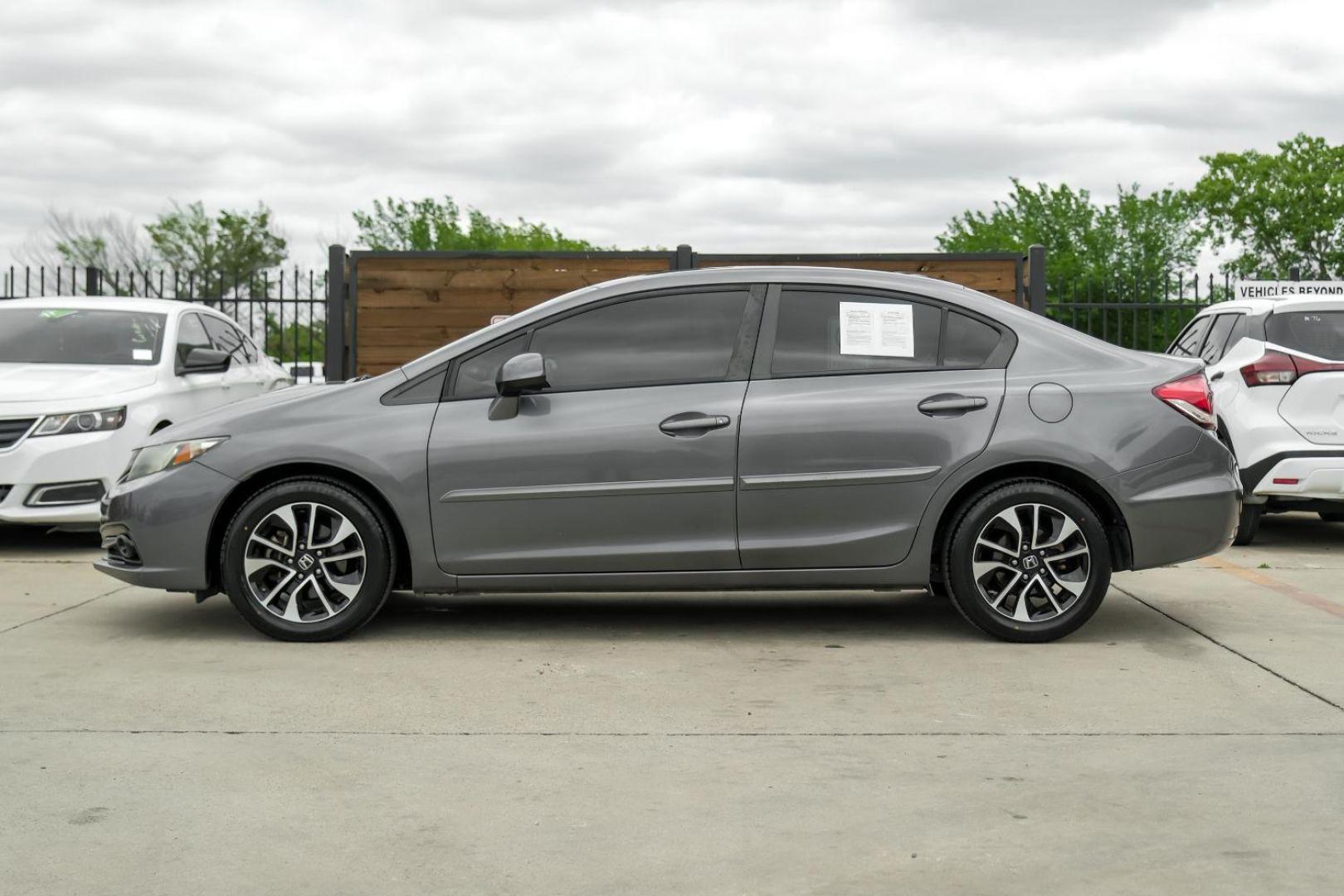 2013 Gray Honda Civic EX-L Sedan 5-Speed AT (19XFB2F93DE) with an 1.8L L4 SOHC 16V engine, 5-Speed Automatic transmission, located at 2401 E Main St., Grand Prairie, TX, 75050, (972) 262-4440, 32.748981, -96.969643 - Photo#17