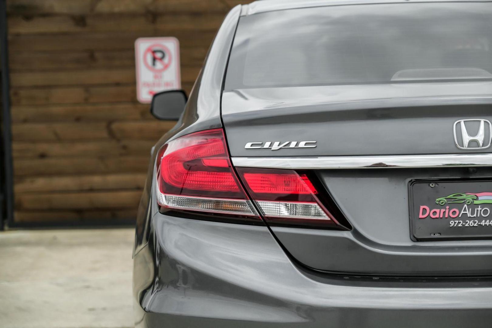 2013 Gray Honda Civic EX-L Sedan 5-Speed AT (19XFB2F93DE) with an 1.8L L4 SOHC 16V engine, 5-Speed Automatic transmission, located at 2401 E Main St., Grand Prairie, TX, 75050, (972) 262-4440, 32.748981, -96.969643 - Photo#53