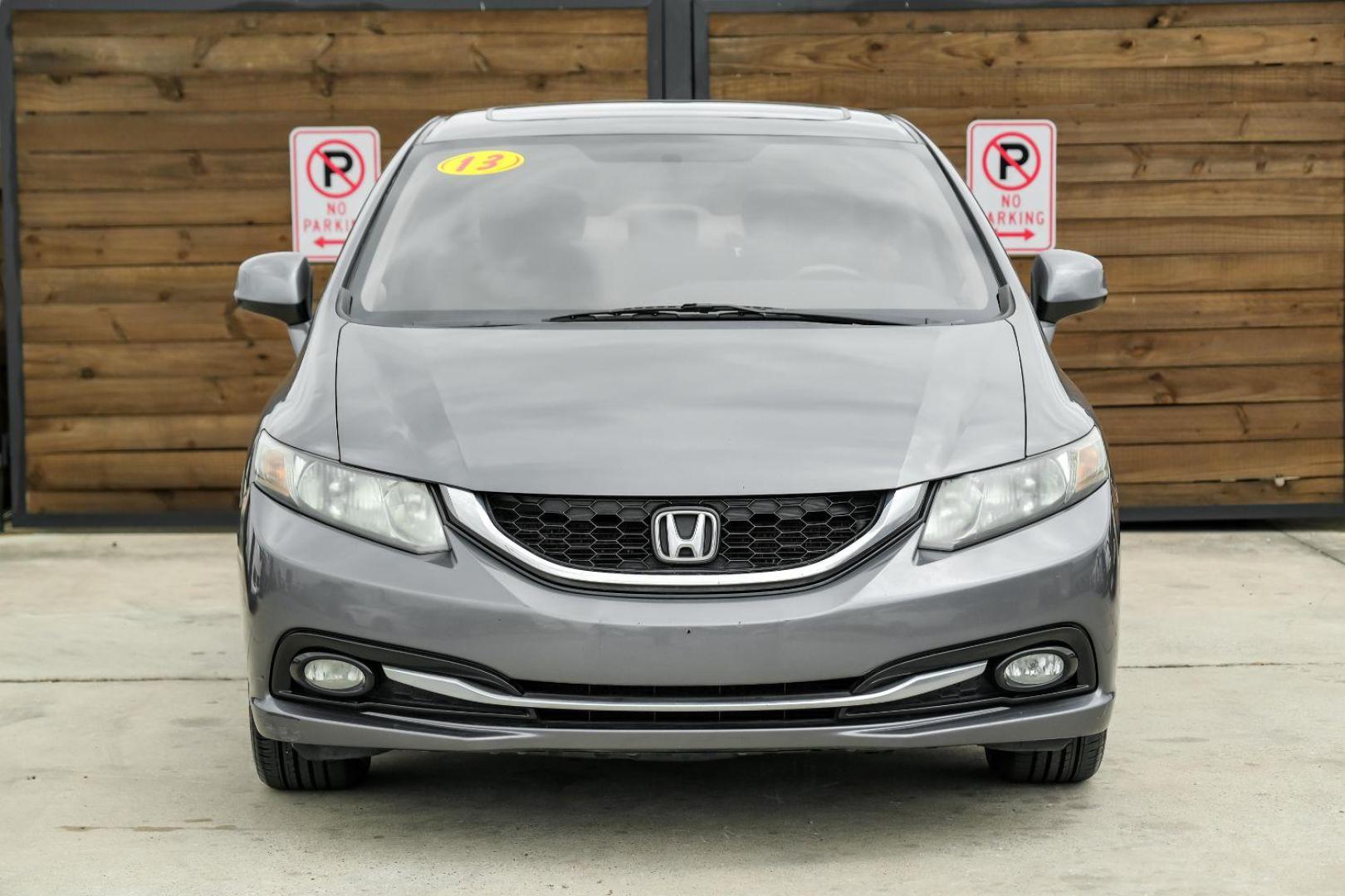 2013 Gray Honda Civic EX-L Sedan 5-Speed AT (19XFB2F93DE) with an 1.8L L4 SOHC 16V engine, 5-Speed Automatic transmission, located at 2401 E Main St., Grand Prairie, TX, 75050, (972) 262-4440, 32.748981, -96.969643 - Photo#7