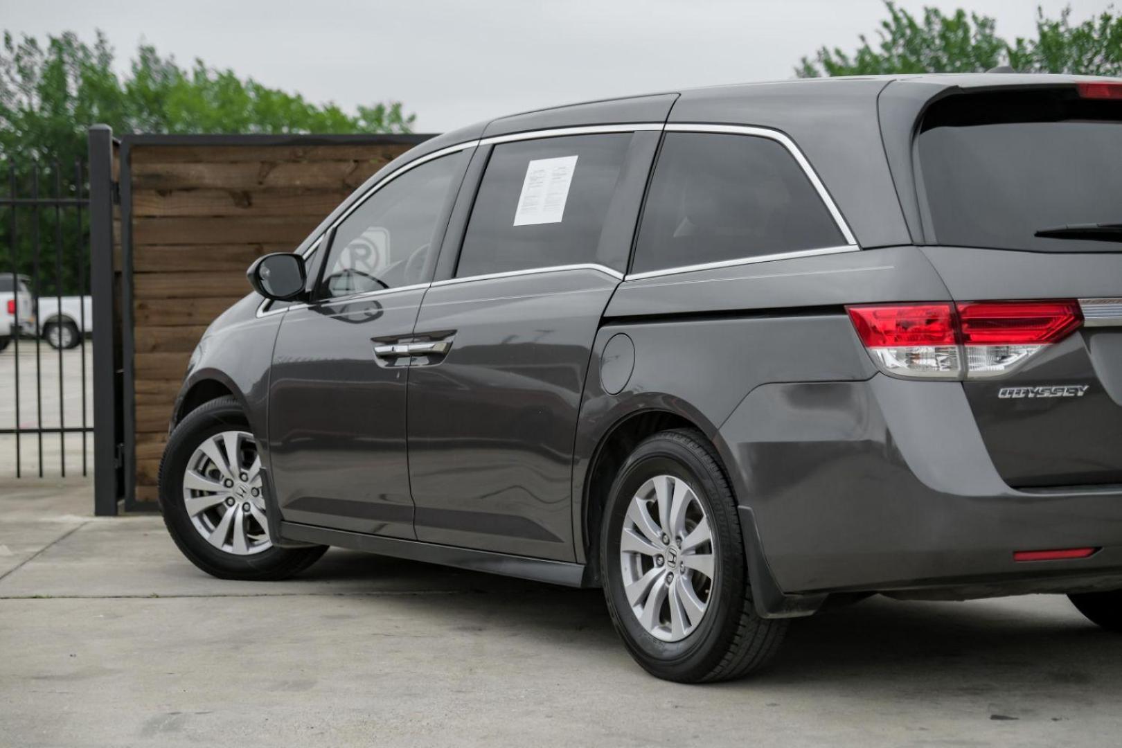 2016 GRAY Honda Odyssey EX-L w/Navigation (5FNRL5H62GB) with an 3.5L V6 SOHC 24V engine, 6-Speed Automatic transmission, located at 2401 E Main St., Grand Prairie, TX, 75050, (972) 262-4440, 32.748981, -96.969643 - Photo#13