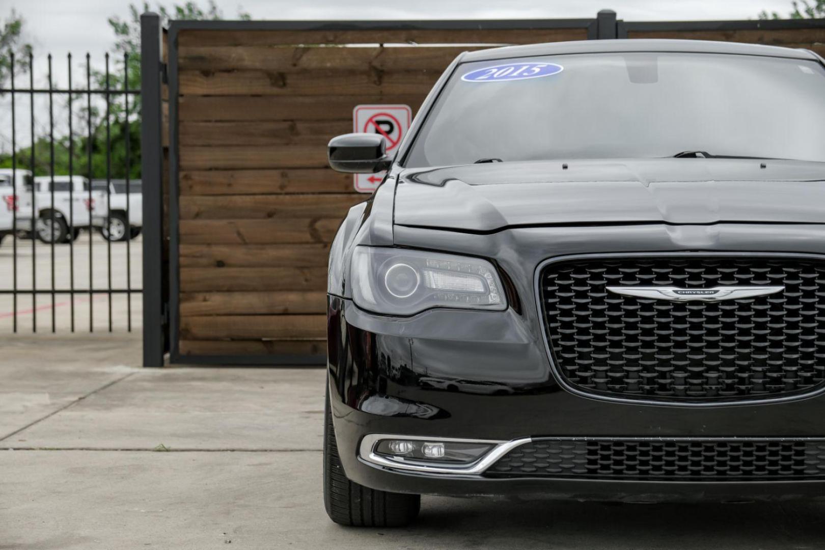 2015 BLACK Chrysler 300 S V6 RWD (2C3CCABG1FH) with an 3.6L V6 DOHC 24V engine, 8-Speed Automatic transmission, located at 2401 E Main St., Grand Prairie, TX, 75050, (972) 262-4440, 32.748981, -96.969643 - Photo#47