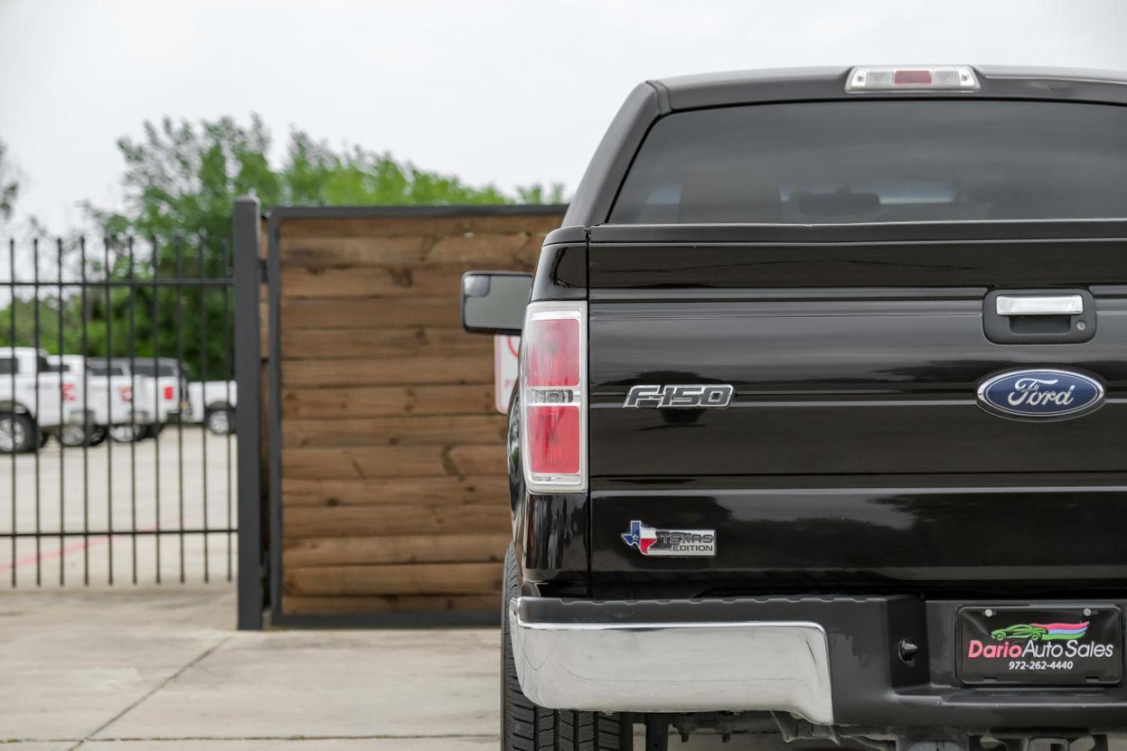 2013 brown Ford F-150 XLT SuperCrew 5.5-ft. Bed 2WD (1FTEW1CM8DK) with an 3.7L V6 DOHC 24V engine, 6-Speed Automatic transmission, located at 2401 E Main St., Grand Prairie, TX, 75050, (972) 262-4440, 32.748981, -96.969643 - Photo#46