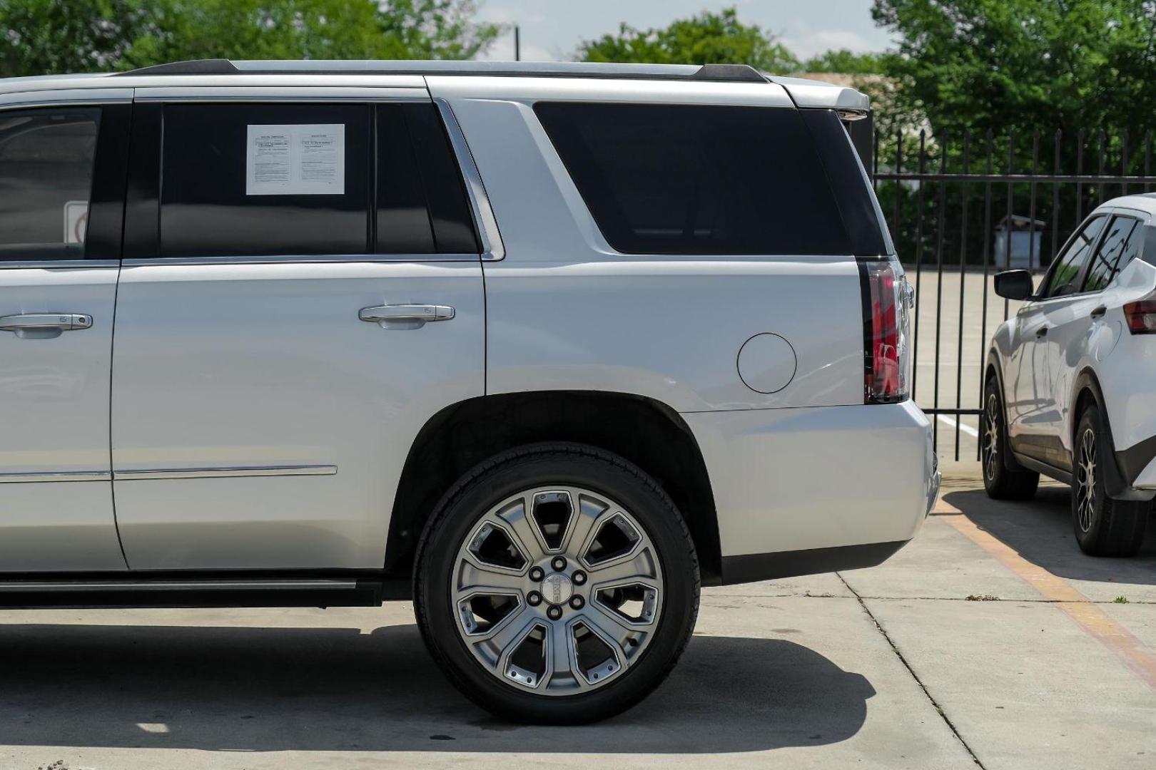 2016 SILVER GMC Yukon Denali 2WD (1GKS1CKJ4GR) with an 6.2L V8 OHV 16V engine, 6-Speed Automatic transmission, located at 2401 E Main St., Grand Prairie, TX, 75050, (972) 262-4440, 32.748981, -96.969643 - Photo#19