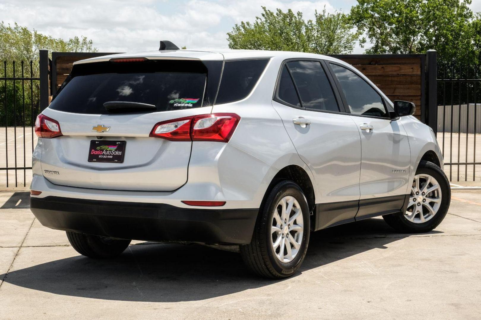 2021 Silver Chevrolet Equinox LS 2WD (3GNAXHEV7MS) with an 1.5L L4 DOHC 16V TURBO engine, 6-Speed Automatic transmission, located at 2401 E Main St., Grand Prairie, TX, 75050, (972) 262-4440, 32.748981, -96.969643 - Photo#9