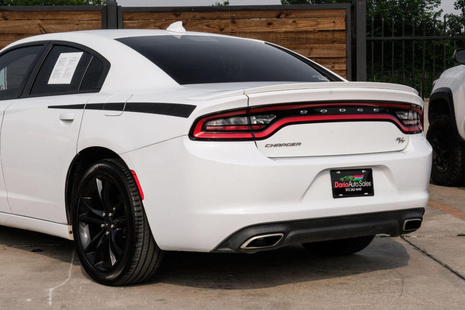 2016 White Dodge Charger R/T (2C3CDXCT8GH) with an 5.7L V8 OHV 16V engine, 8-Speed Automatic transmission, located at 2401 E Main St., Grand Prairie, TX, 75050, (972) 262-4440, 32.748981, -96.969643 - Photo#12