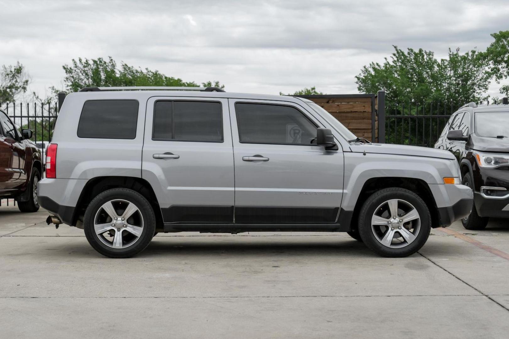 2016 Silver Jeep Patriot Latitude 2WD (1C4NJPFA8GD) with an 2.0L L4 DOHC 16V engine, located at 2401 E Main St., Grand Prairie, TX, 75050, (972) 262-4440, 32.748981, -96.969643 - Photo#9