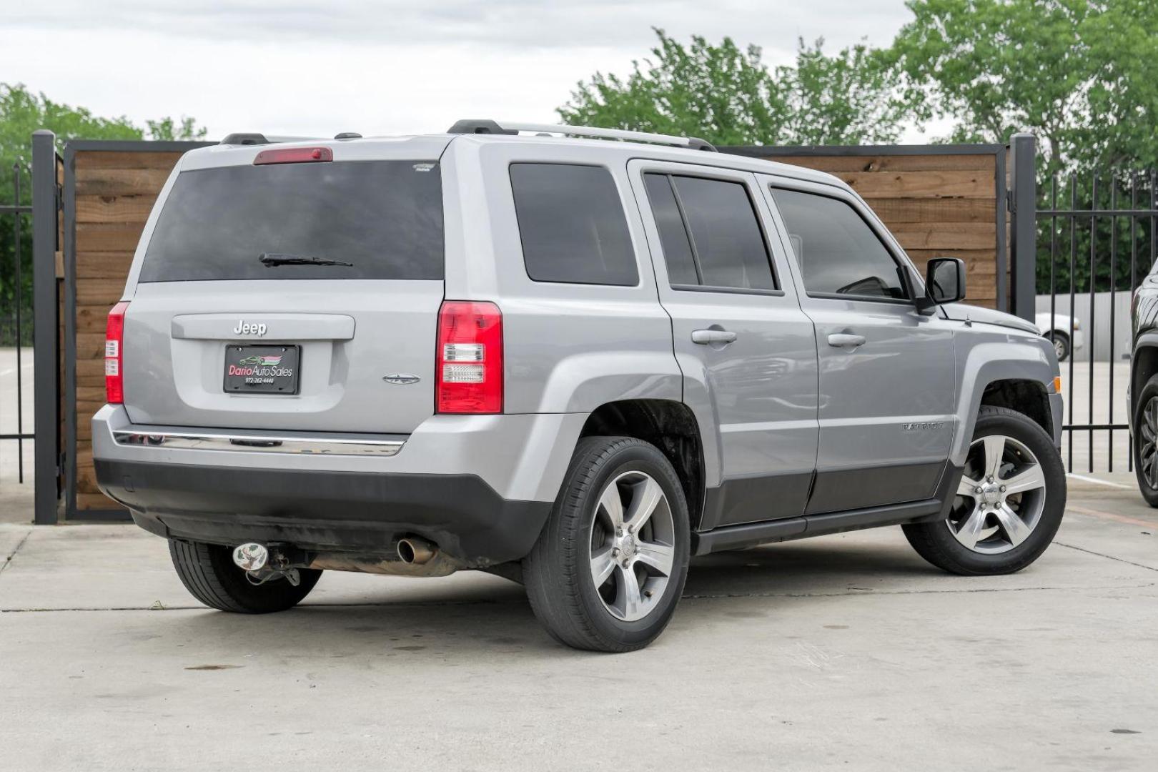 2016 Silver Jeep Patriot Latitude 2WD (1C4NJPFA8GD) with an 2.0L L4 DOHC 16V engine, located at 2401 E Main St., Grand Prairie, TX, 75050, (972) 262-4440, 32.748981, -96.969643 - Photo#10