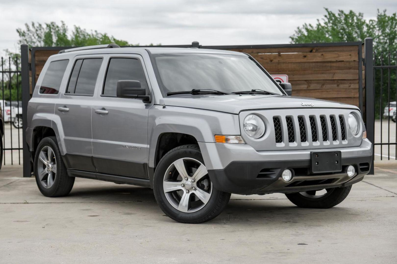 2016 Silver Jeep Patriot Latitude 2WD (1C4NJPFA8GD) with an 2.0L L4 DOHC 16V engine, located at 2401 E Main St., Grand Prairie, TX, 75050, (972) 262-4440, 32.748981, -96.969643 - Photo#6