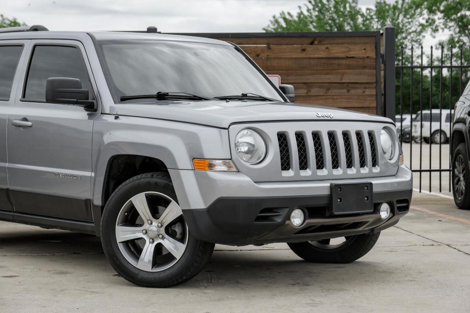 2016 Silver Jeep Patriot Latitude 2WD (1C4NJPFA8GD) with an 2.0L L4 DOHC 16V engine, located at 2401 E Main St., Grand Prairie, TX, 75050, (972) 262-4440, 32.748981, -96.969643 - Photo#8