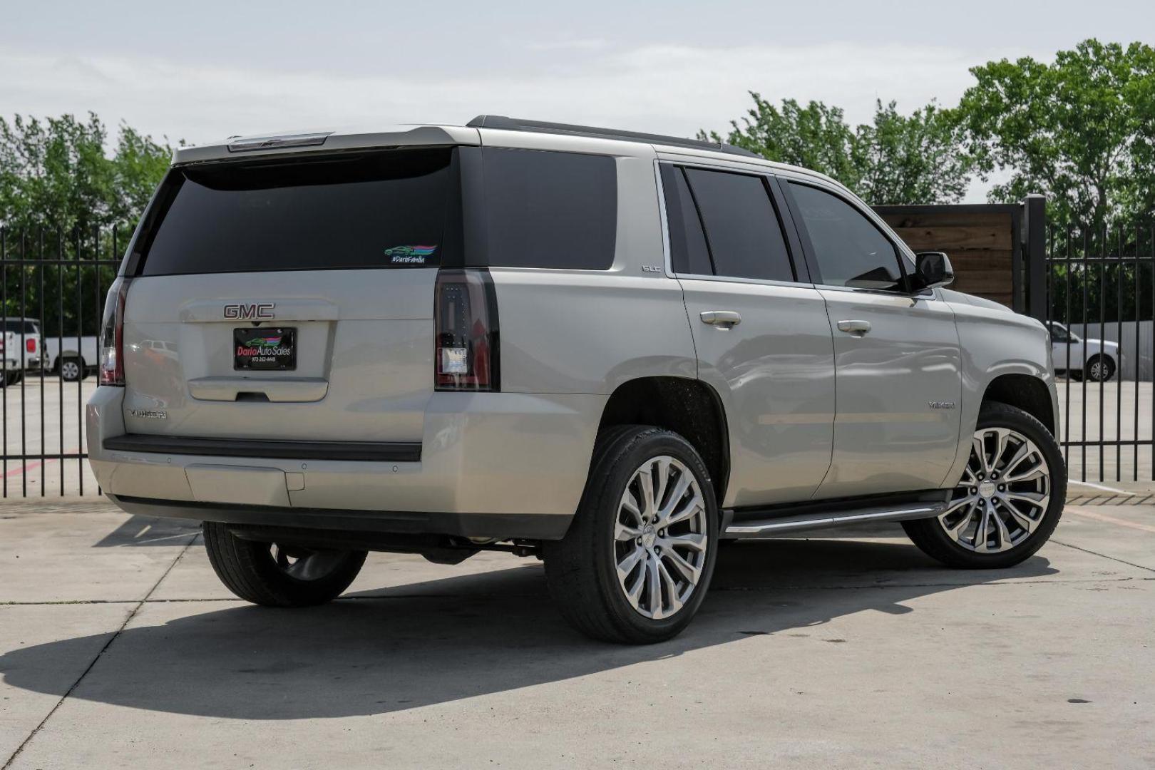 2015 GOLD GMC Yukon SPORT UTILITY 4-DR (1GKS2AKC7FR) with an 5.3L V8 OHV 16V engine, 6-Speed Automatic transmission, located at 2401 E Main St., Grand Prairie, TX, 75050, (972) 262-4440, 32.748981, -96.969643 - Photo#9