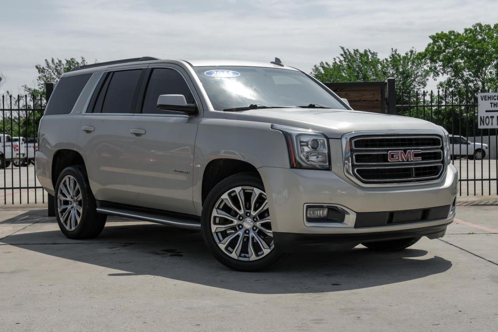 2015 GOLD GMC Yukon SPORT UTILITY 4-DR (1GKS2AKC7FR) with an 5.3L V8 OHV 16V engine, 6-Speed Automatic transmission, located at 2401 E Main St., Grand Prairie, TX, 75050, (972) 262-4440, 32.748981, -96.969643 - Photo#5