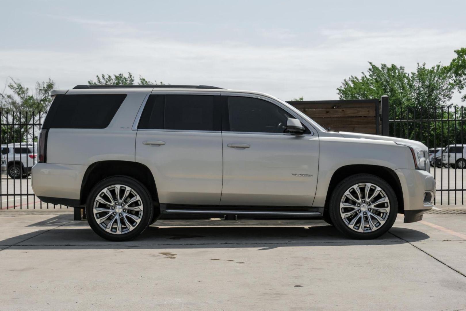 2015 GOLD GMC Yukon SPORT UTILITY 4-DR (1GKS2AKC7FR) with an 5.3L V8 OHV 16V engine, 6-Speed Automatic transmission, located at 2401 E Main St., Grand Prairie, TX, 75050, (972) 262-4440, 32.748981, -96.969643 - Photo#8