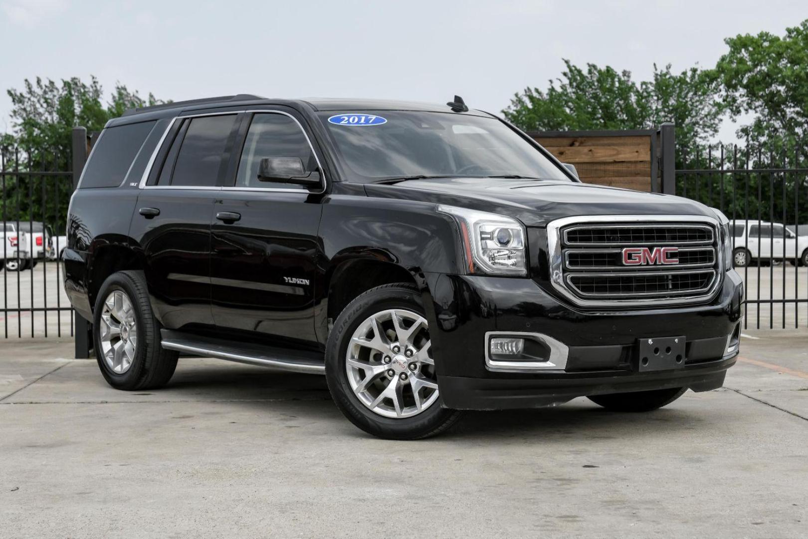 2017 BLACK GMC Yukon SLT 2WD (1GKS1BKC8HR) with an 5.3L V8 OHV 16V engine, 6-Speed Automatic transmission, located at 2401 E Main St., Grand Prairie, TX, 75050, (972) 262-4440, 32.748981, -96.969643 - Photo#6