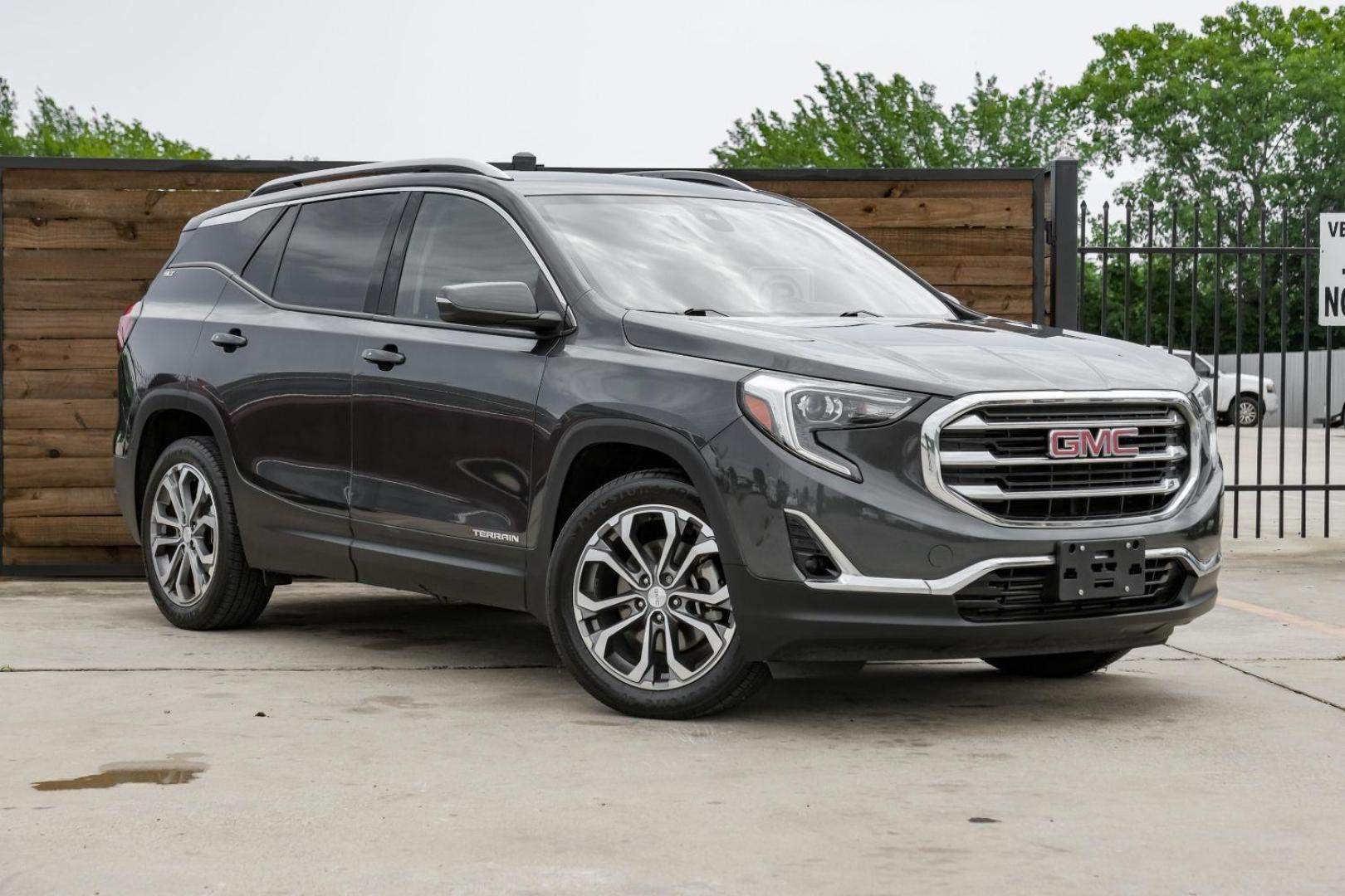 2019 Gray GMC Terrain SLT (3GKALPEX7KL) with an 2.0L L4 DOHC 16V TURBO engine, 6-Speed Automatic transmission, located at 2401 E Main St., Grand Prairie, TX, 75050, (972) 262-4440, 32.748981, -96.969643 - Photo#5