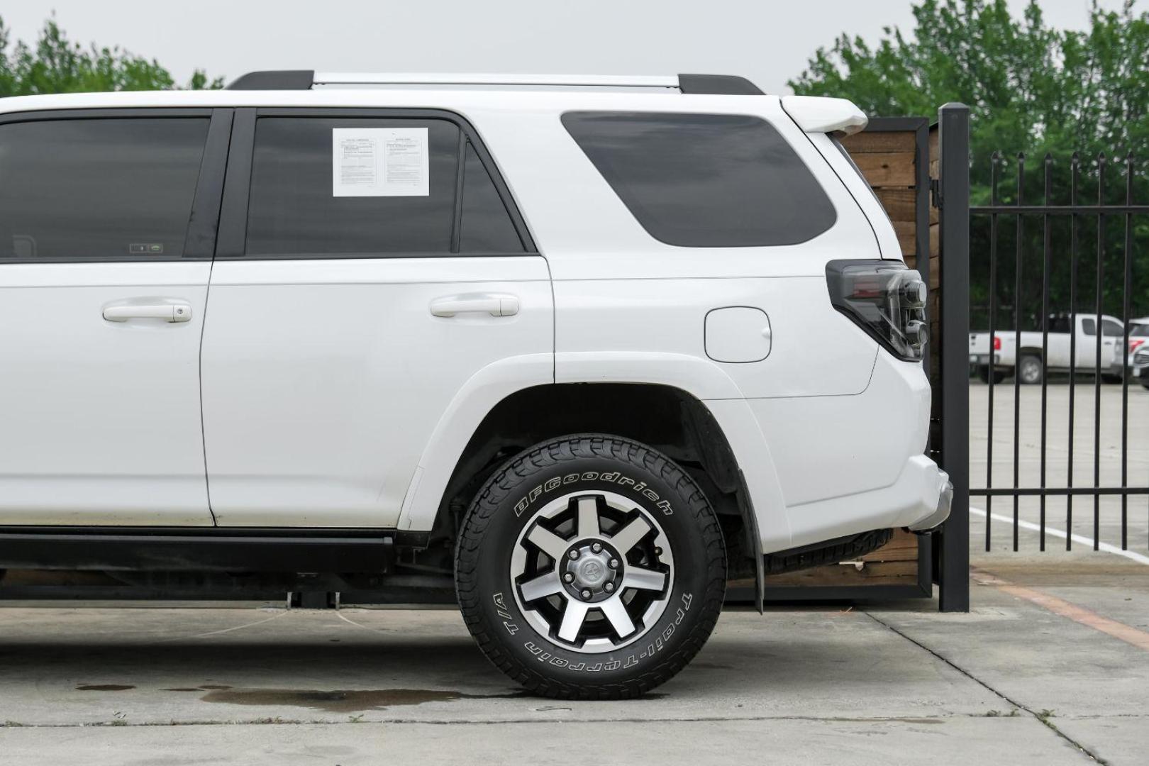 2016 WHITE Toyota 4Runner Trail 4WD (JTEBU5JR0G5) with an 4.0L V6 DOHC 24V engine, 5-Speed Automatic transmission, located at 2401 E Main St., Grand Prairie, TX, 75050, (972) 262-4440, 32.748981, -96.969643 - Photo#16