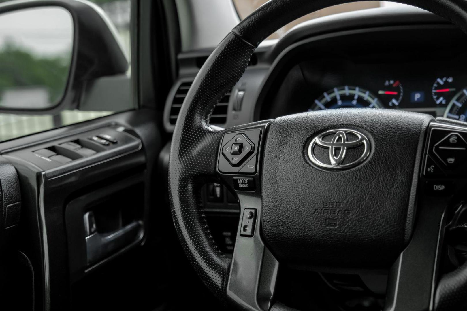 2016 WHITE Toyota 4Runner Trail 4WD (JTEBU5JR0G5) with an 4.0L V6 DOHC 24V engine, 5-Speed Automatic transmission, located at 2401 E Main St., Grand Prairie, TX, 75050, (972) 262-4440, 32.748981, -96.969643 - Photo#21