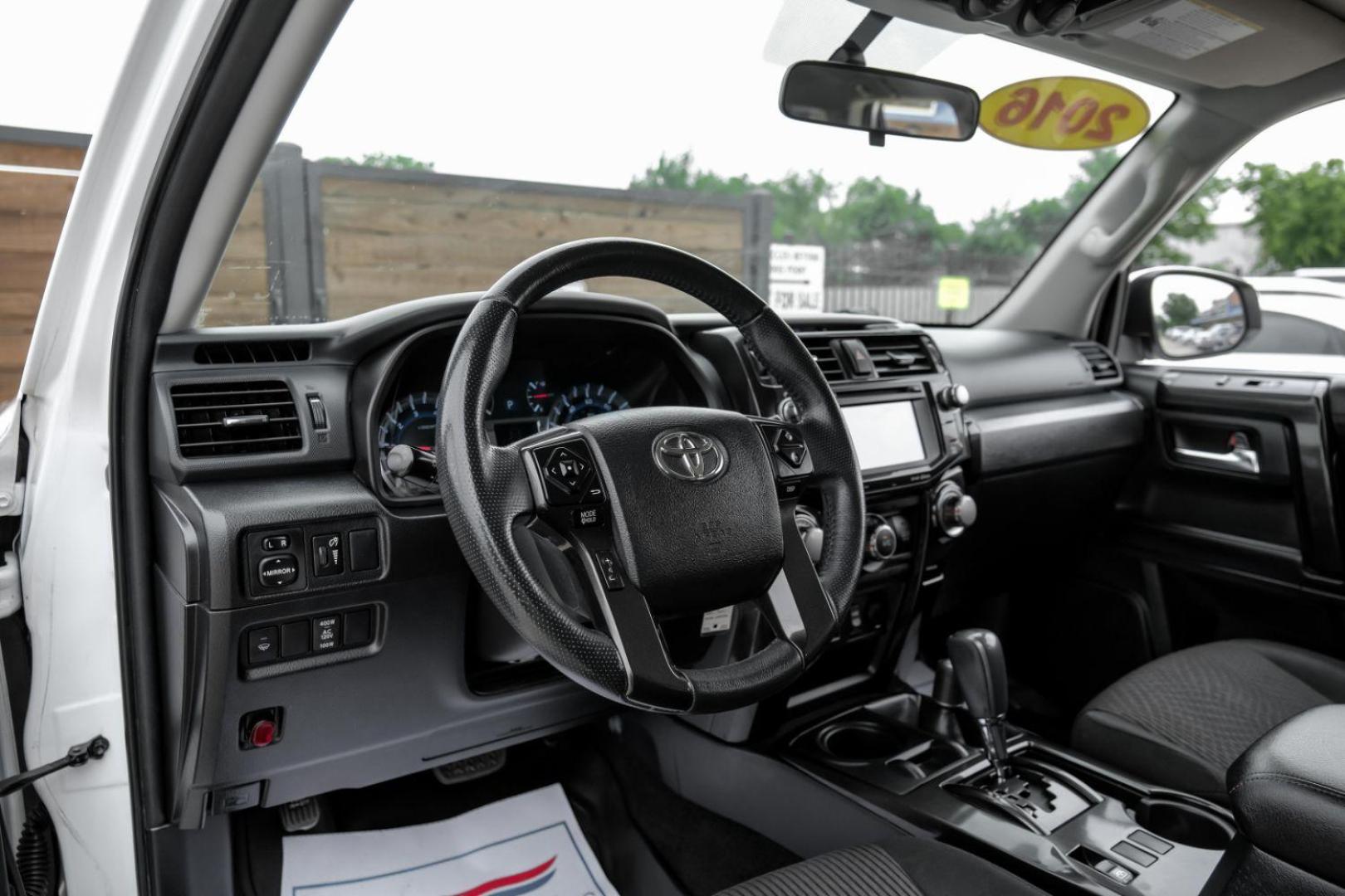 2016 WHITE Toyota 4Runner Trail 4WD (JTEBU5JR0G5) with an 4.0L V6 DOHC 24V engine, 5-Speed Automatic transmission, located at 2401 E Main St., Grand Prairie, TX, 75050, (972) 262-4440, 32.748981, -96.969643 - Photo#2