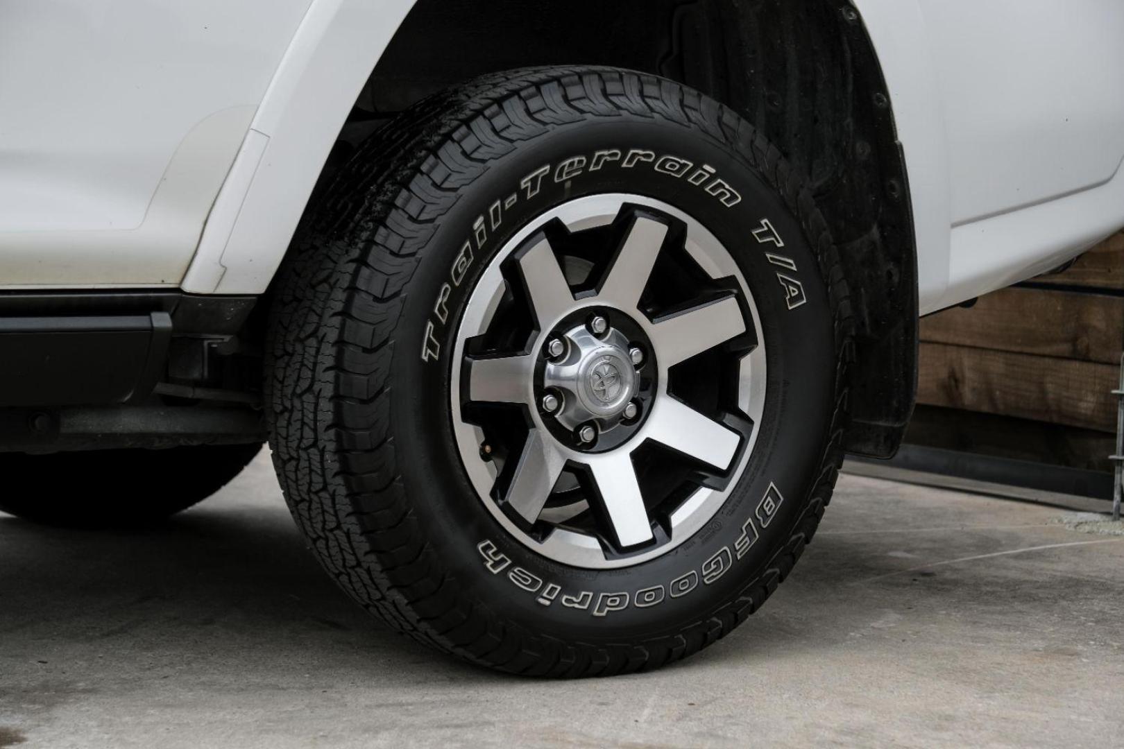 2016 WHITE Toyota 4Runner Trail 4WD (JTEBU5JR0G5) with an 4.0L V6 DOHC 24V engine, 5-Speed Automatic transmission, located at 2401 E Main St., Grand Prairie, TX, 75050, (972) 262-4440, 32.748981, -96.969643 - Photo#58