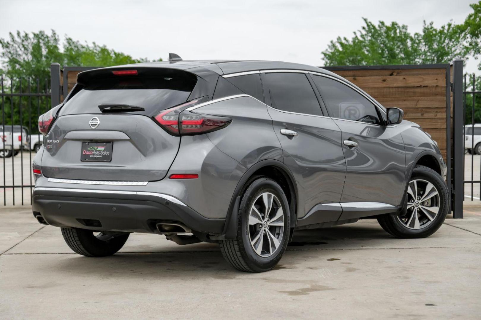 2021 gray Nissan Murano S (5N1AZ2AJ7MC) with an 3.5L V6 DOHC 24V engine, Continuously Variable Transmission transmission, located at 2401 E Main St., Grand Prairie, TX, 75050, (972) 262-4440, 32.748981, -96.969643 - Photo#9