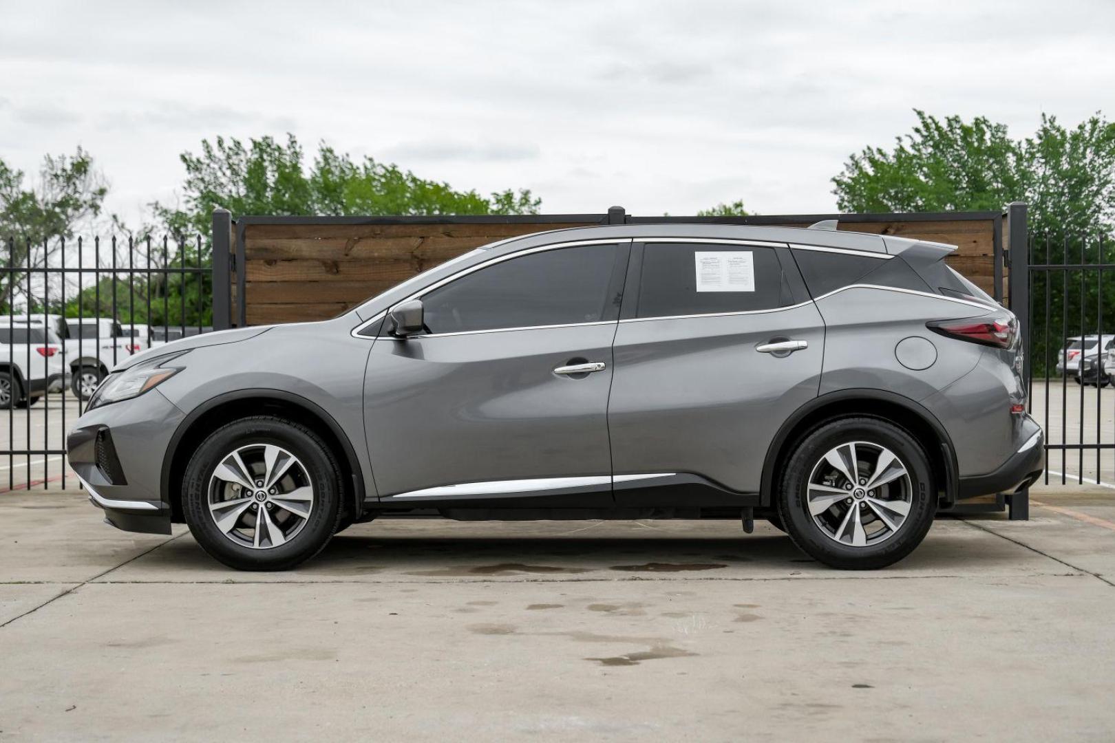 2021 gray Nissan Murano S (5N1AZ2AJ7MC) with an 3.5L V6 DOHC 24V engine, Continuously Variable Transmission transmission, located at 2401 E Main St., Grand Prairie, TX, 75050, (972) 262-4440, 32.748981, -96.969643 - Photo#14