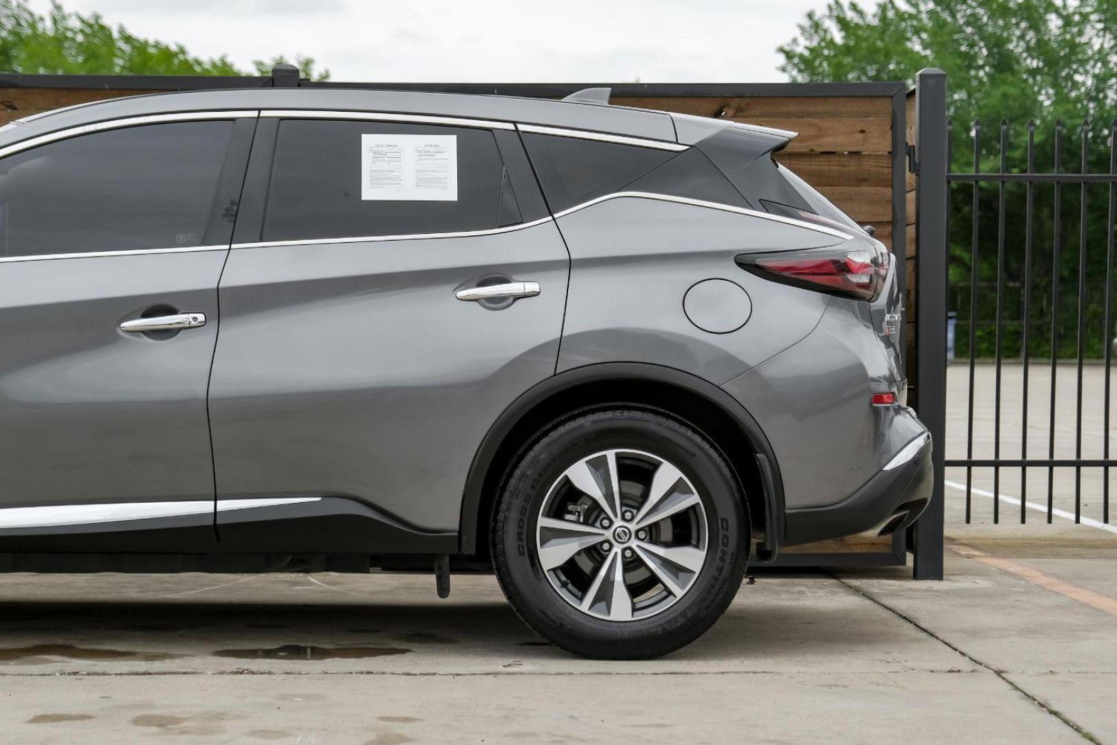 2021 gray Nissan Murano S (5N1AZ2AJ7MC) with an 3.5L V6 DOHC 24V engine, Continuously Variable Transmission transmission, located at 2401 E Main St., Grand Prairie, TX, 75050, (972) 262-4440, 32.748981, -96.969643 - Photo#16