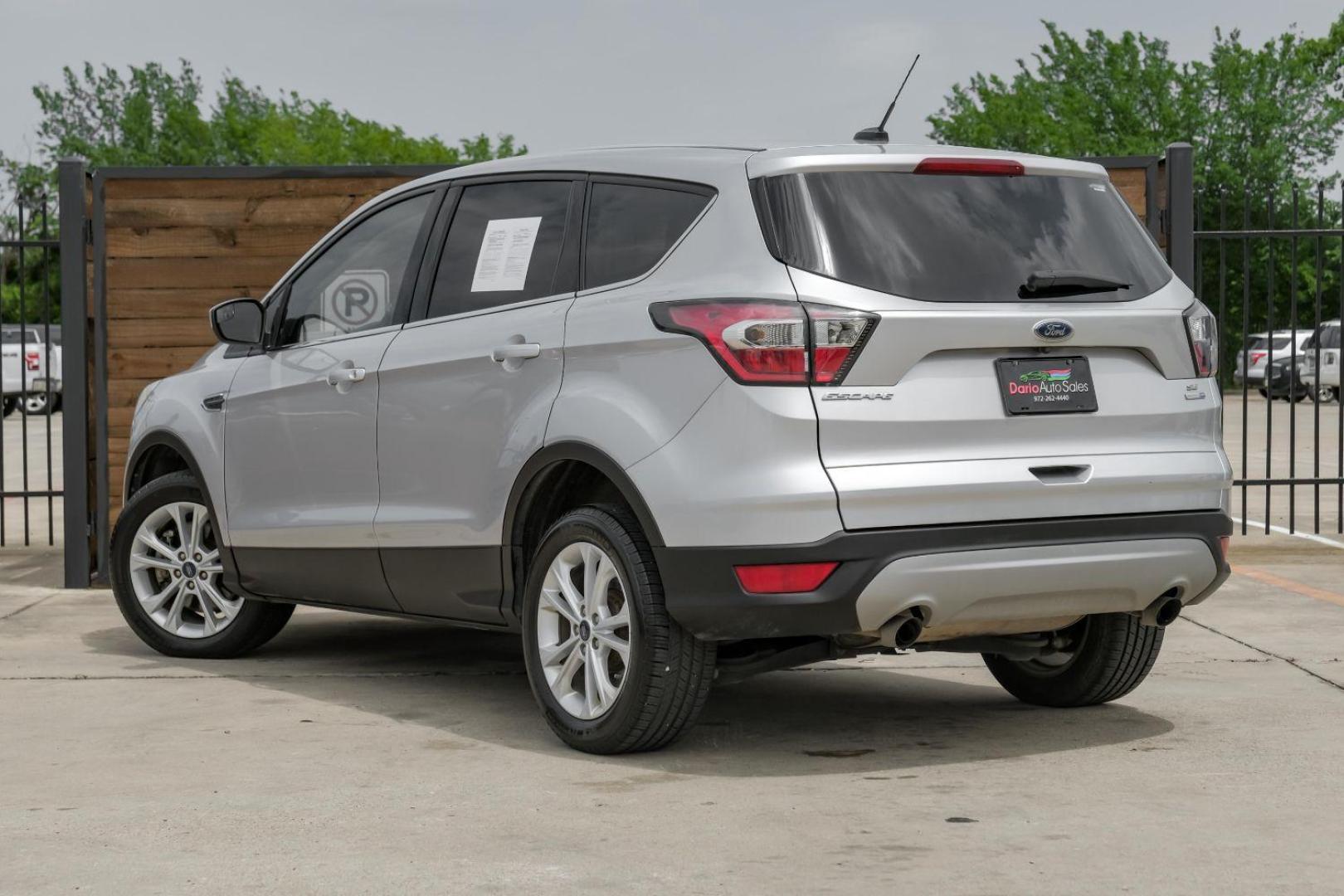 2017 SILVER Ford Escape SE 4WD (1FMCU9G96HU) with an 2.0L L4 DOHC 16V engine, 6-Speed Automatic transmission, located at 2401 E Main St., Grand Prairie, TX, 75050, (972) 262-4440, 32.748981, -96.969643 - Photo#12