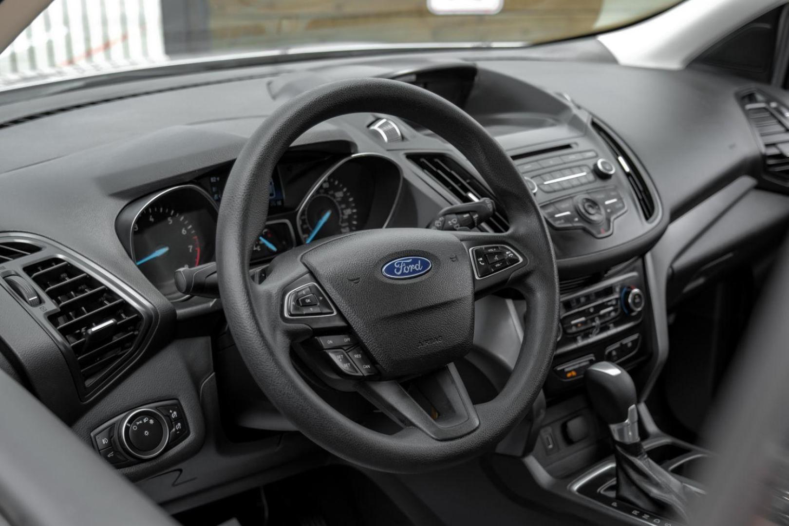 2017 SILVER Ford Escape SE 4WD (1FMCU9G96HU) with an 2.0L L4 DOHC 16V engine, 6-Speed Automatic transmission, located at 2401 E Main St., Grand Prairie, TX, 75050, (972) 262-4440, 32.748981, -96.969643 - Photo#21