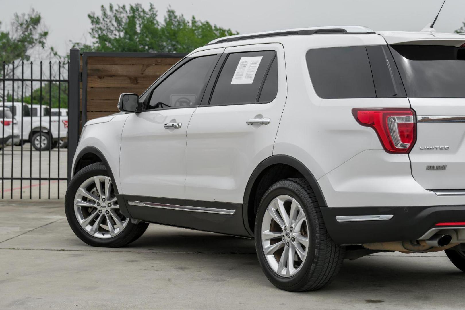 2018 White Ford Explorer Limited FWD (1FM5K7FH8JG) with an 2.3L L4 DOHC 16V engine, 6-Speed Automatic transmission, located at 2401 E Main St., Grand Prairie, TX, 75050, (972) 262-4440, 32.748981, -96.969643 - Photo#12