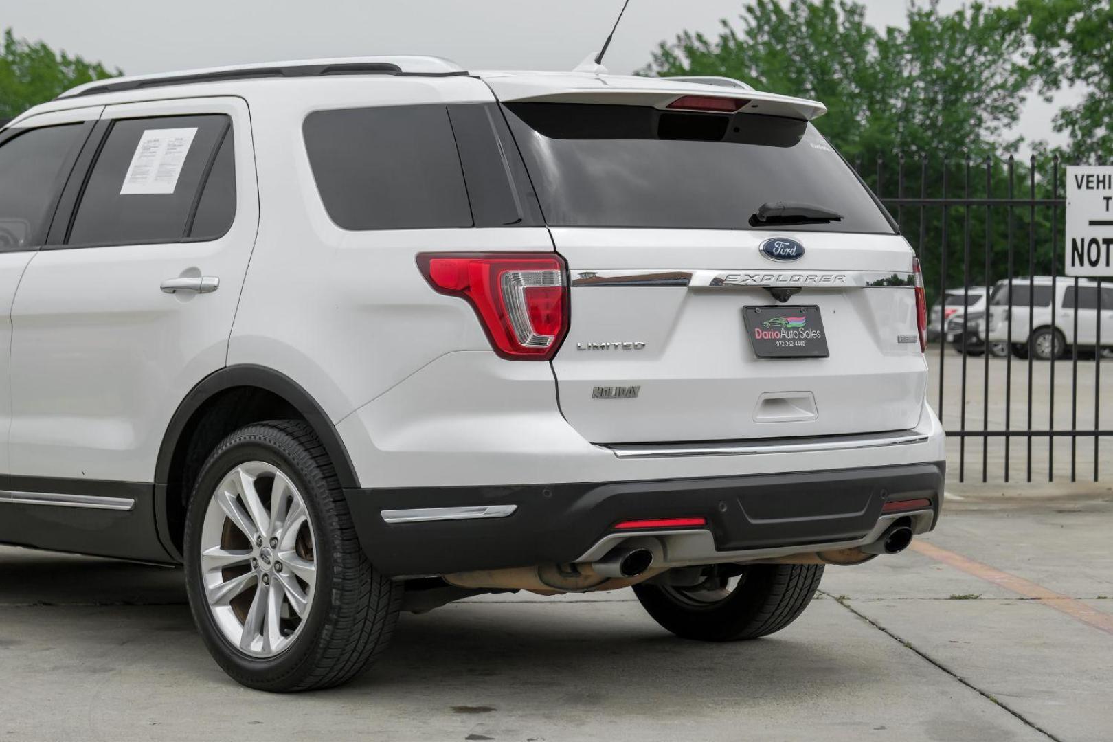 2018 White Ford Explorer Limited FWD (1FM5K7FH8JG) with an 2.3L L4 DOHC 16V engine, 6-Speed Automatic transmission, located at 2401 E Main St., Grand Prairie, TX, 75050, (972) 262-4440, 32.748981, -96.969643 - Photo#13