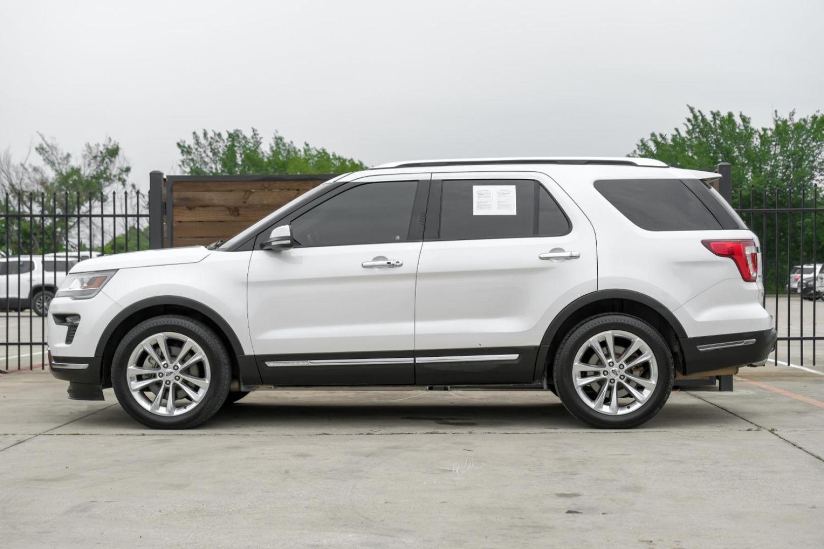 2018 White Ford Explorer Limited FWD (1FM5K7FH8JG) with an 2.3L L4 DOHC 16V engine, 6-Speed Automatic transmission, located at 2401 E Main St., Grand Prairie, TX, 75050, (972) 262-4440, 32.748981, -96.969643 - Photo#14