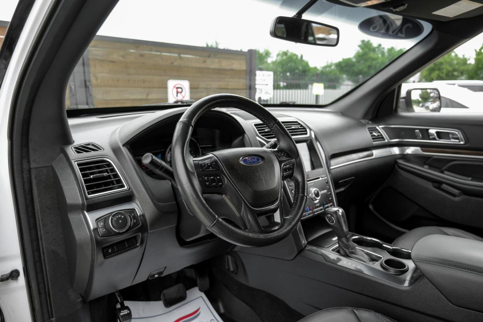 2018 White Ford Explorer Limited FWD (1FM5K7FH8JG) with an 2.3L L4 DOHC 16V engine, 6-Speed Automatic transmission, located at 2401 E Main St., Grand Prairie, TX, 75050, (972) 262-4440, 32.748981, -96.969643 - Photo#2