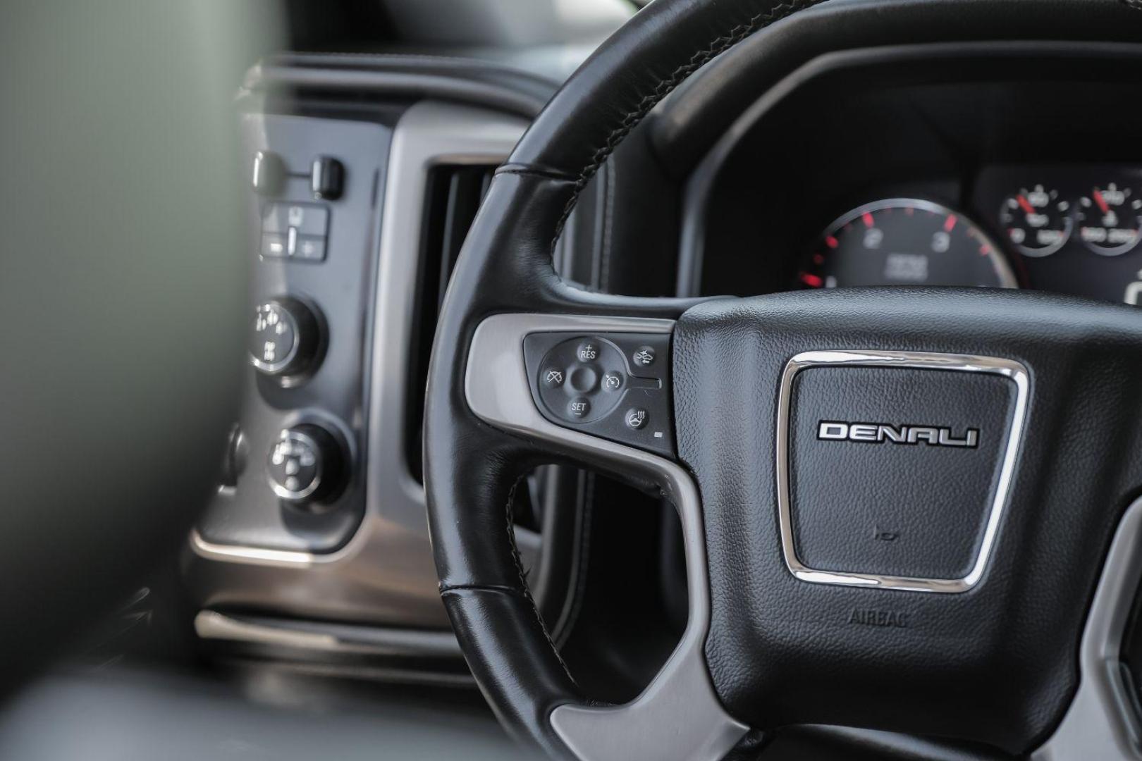 2015 White GMC Sierra 2500HD Denali Crew Cab 4WD (1GT120E80FF) with an 6.6L V8 OHV 16V DIESEL engine, 6-Speed Automatic transmission, located at 2401 E Main St., Grand Prairie, TX, 75050, (972) 262-4440, 32.748981, -96.969643 - Photo#22