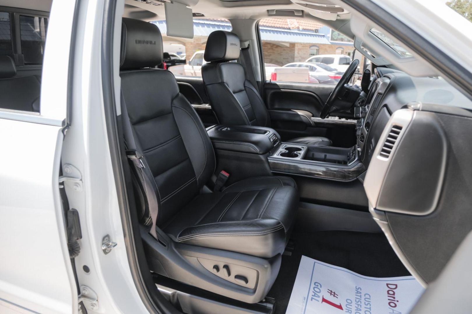 2015 White GMC Sierra 2500HD Denali Crew Cab 4WD (1GT120E80FF) with an 6.6L V8 OHV 16V DIESEL engine, 6-Speed Automatic transmission, located at 2401 E Main St., Grand Prairie, TX, 75050, (972) 262-4440, 32.748981, -96.969643 - Photo#43