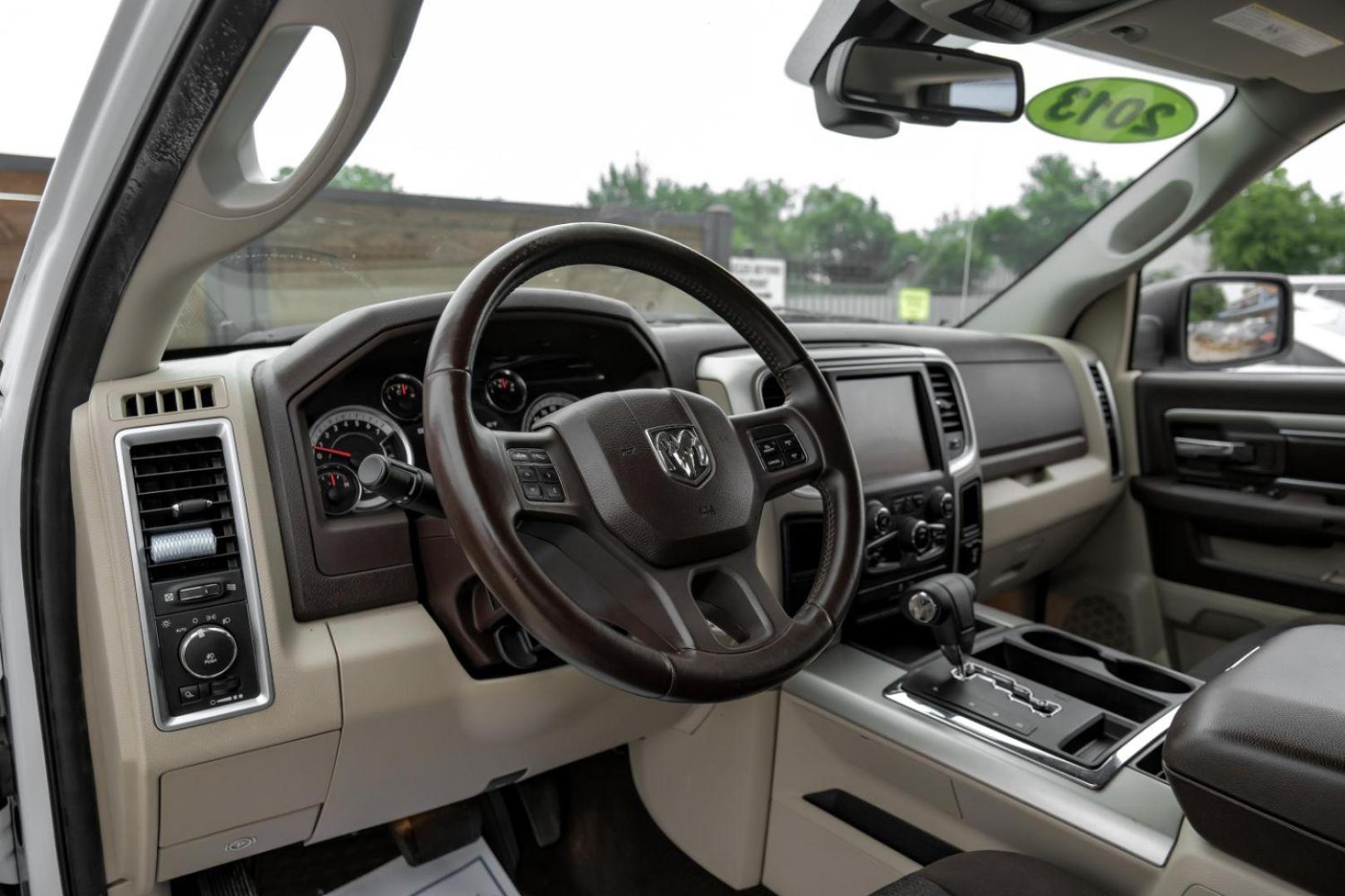 2013 White RAM 1500 SLT Crew Cab SWB 2WD (1C6RR6LT8DS) with an 5.7L V8 OHV 16V engine, 6-Speed Automatic transmission, located at 2401 E Main St., Grand Prairie, TX, 75050, (972) 262-4440, 32.748981, -96.969643 - Photo#2