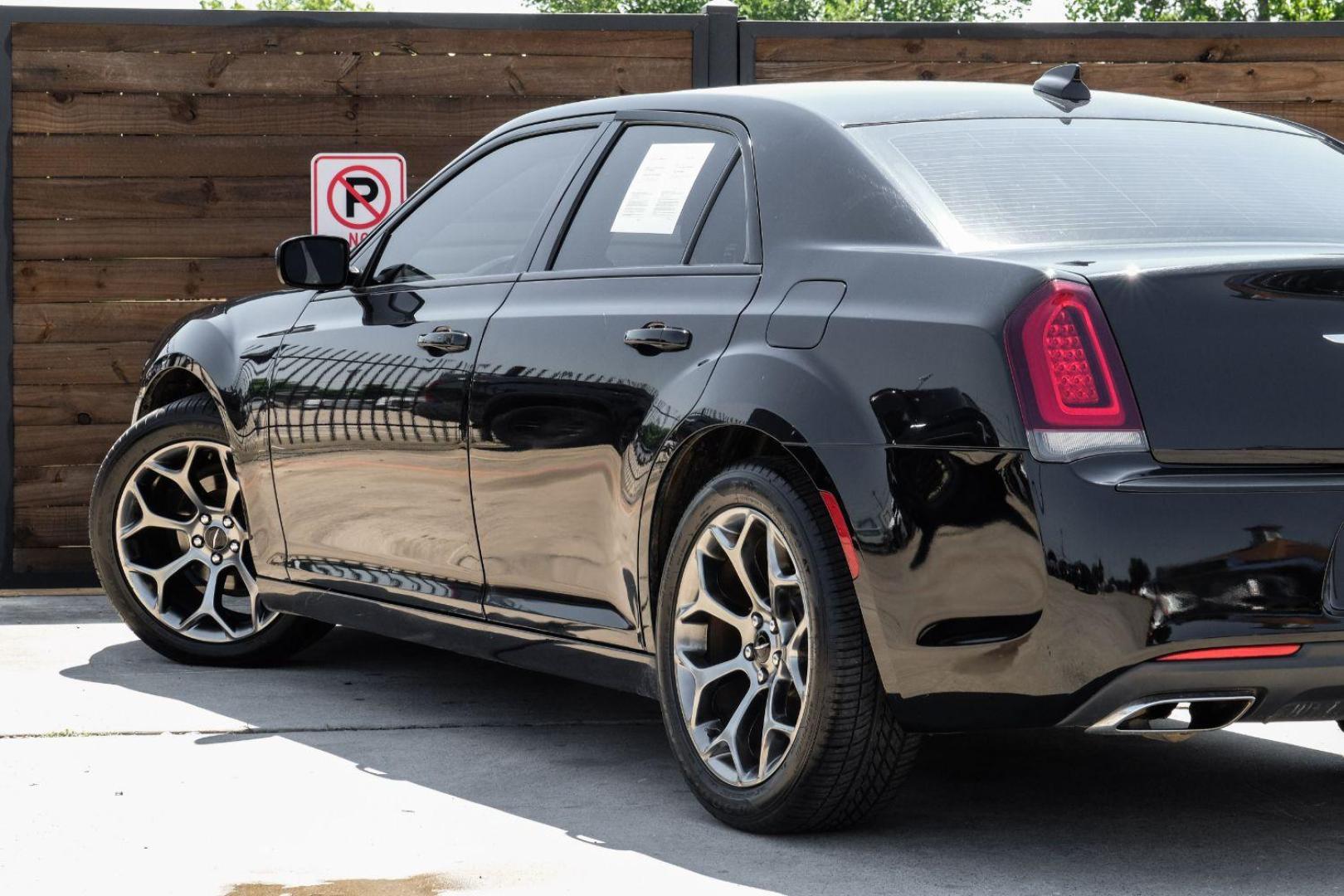 2016 BLACK Chrysler 300 S V6 RWD (2C3CCABG0GH) with an 3.6L V6 DOHC 24V engine, 8-Speed Automatic transmission, located at 2401 E Main St., Grand Prairie, TX, 75050, (972) 262-4440, 32.748981, -96.969643 - Photo#12