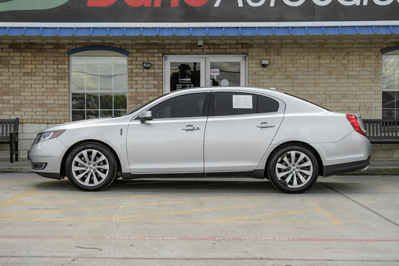 2013 SILVER Lincoln MKS FWD (1LNHL9DKXDG) with an 3.5L V6 DOHC 24V engine, 6-Speed Automatic transmission, located at 2401 E Main St., Grand Prairie, TX, 75050, (972) 262-4440, 32.748981, -96.969643 - Photo#15