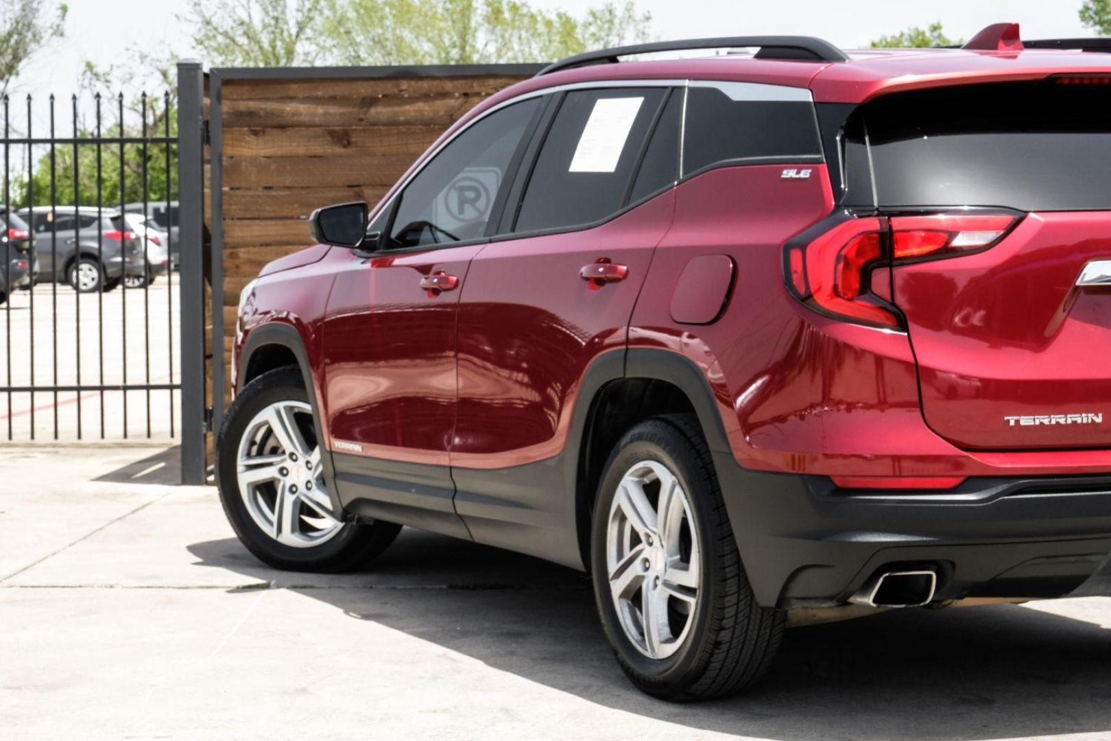 2018 Red GMC Terrain SLE (3GKALMEX8JL) with an 2.0L L4 DOHC 16V TURBO engine, 6-Speed Automatic transmission, located at 2401 E Main St., Grand Prairie, TX, 75050, (972) 262-4440, 32.748981, -96.969643 - Photo#12