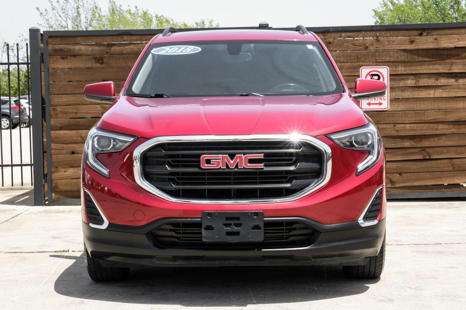 2018 Red GMC Terrain SLE (3GKALMEX8JL) with an 2.0L L4 DOHC 16V TURBO engine, 6-Speed Automatic transmission, located at 2401 E Main St., Grand Prairie, TX, 75050, (972) 262-4440, 32.748981, -96.969643 - Photo#6