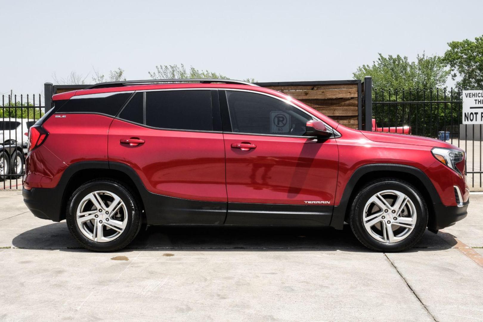 2018 Red GMC Terrain SLE (3GKALMEX8JL) with an 2.0L L4 DOHC 16V TURBO engine, 6-Speed Automatic transmission, located at 2401 E Main St., Grand Prairie, TX, 75050, (972) 262-4440, 32.748981, -96.969643 - Photo#8