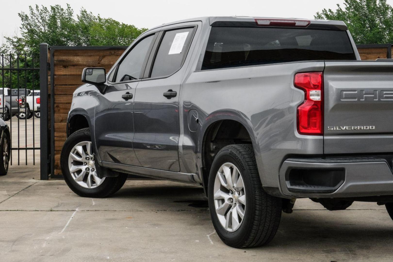 2020 Gray Chevrolet Silverado 1500 Custom Crew Cab Short Box 2WD (3GCPWBEK7LG) with an 2.7L L4 DOHC 16V TURBO engine, 6-Speed Automatic transmission, located at 2401 E Main St., Grand Prairie, TX, 75050, (972) 262-4440, 32.748981, -96.969643 - Photo#12