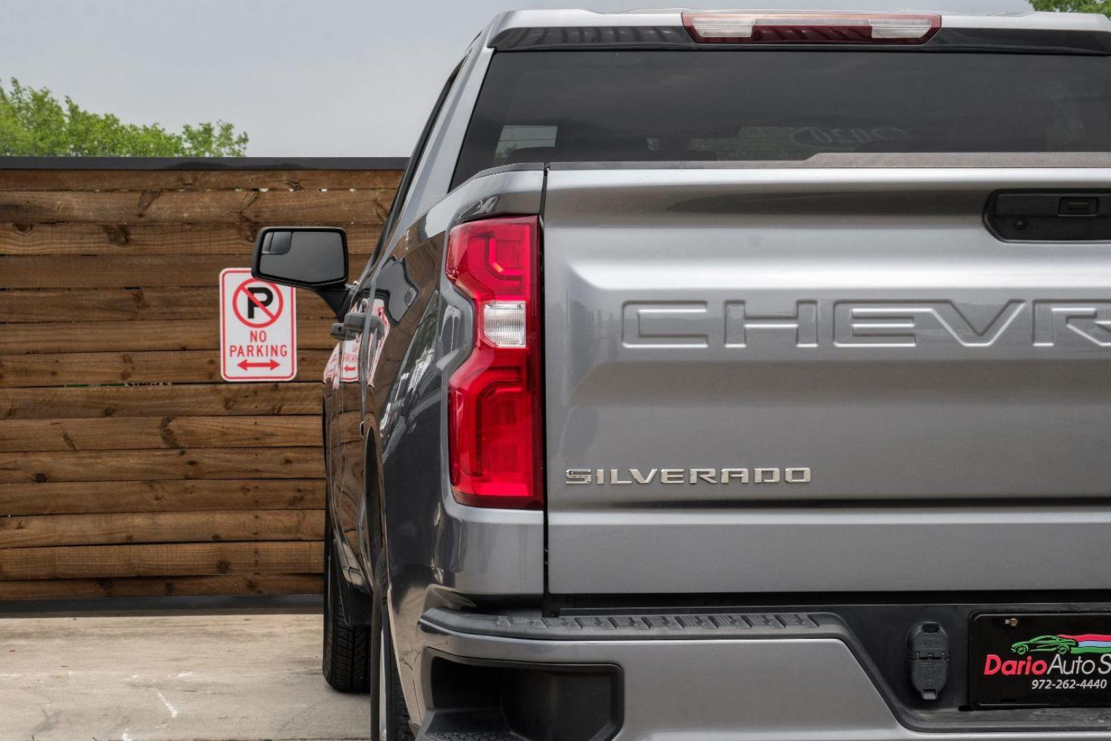 2020 Gray Chevrolet Silverado 1500 Custom Crew Cab Short Box 2WD (3GCPWBEK7LG) with an 2.7L L4 DOHC 16V TURBO engine, 6-Speed Automatic transmission, located at 2401 E Main St., Grand Prairie, TX, 75050, (972) 262-4440, 32.748981, -96.969643 - Photo#35