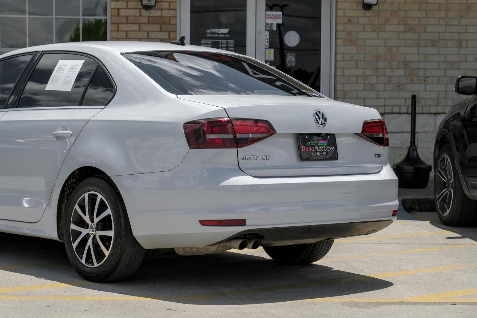 2017 white Volkswagen Jetta 1.4T SE 6A (3VWDB7AJ6HM) with an 1.4L L4 DOHC 16V engine, 6-Speed Automatic transmission, located at 2401 E Main St., Grand Prairie, TX, 75050, (972) 262-4440, 32.748981, -96.969643 - Photo#14