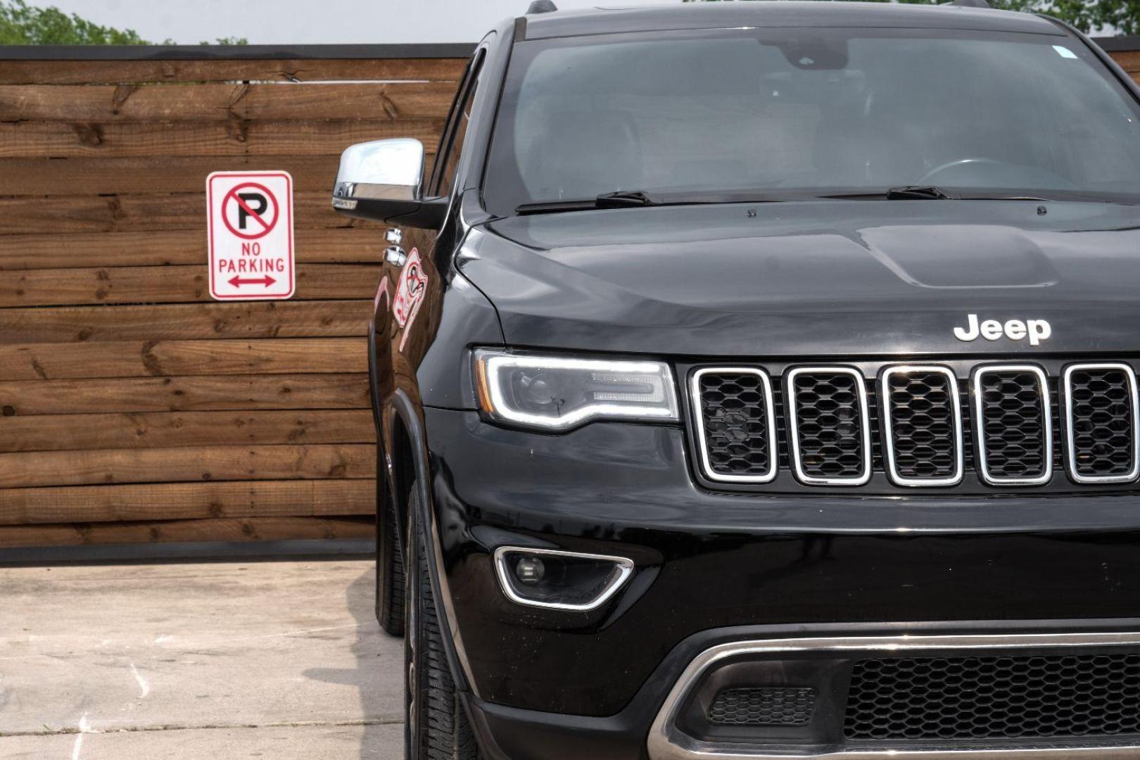 2017 BLACK Jeep Grand Cherokee Limited 4WD (1C4RJFBG3HC) with an 3.6L V6 DOHC 24V engine, 8-Speed Automatic transmission, located at 2401 E Main St., Grand Prairie, TX, 75050, (972) 262-4440, 32.748981, -96.969643 - Photo#46