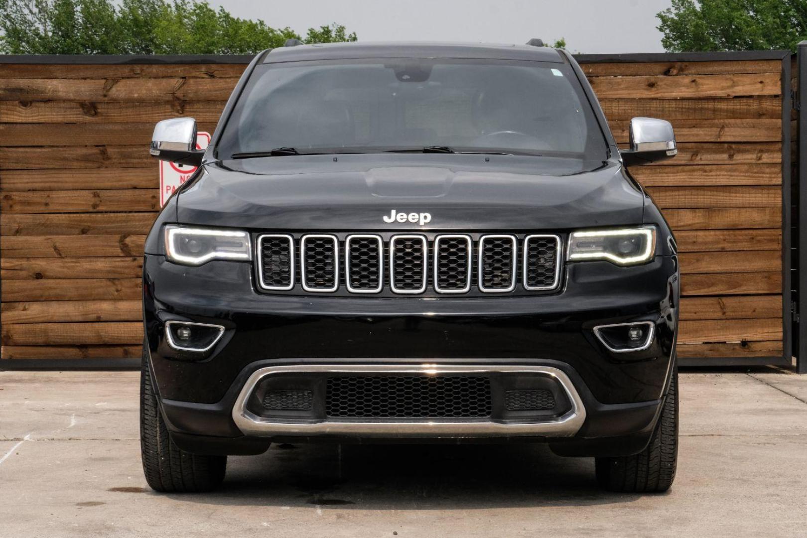 2017 BLACK Jeep Grand Cherokee Limited 4WD (1C4RJFBG3HC) with an 3.6L V6 DOHC 24V engine, 8-Speed Automatic transmission, located at 2401 E Main St., Grand Prairie, TX, 75050, (972) 262-4440, 32.748981, -96.969643 - Photo#7