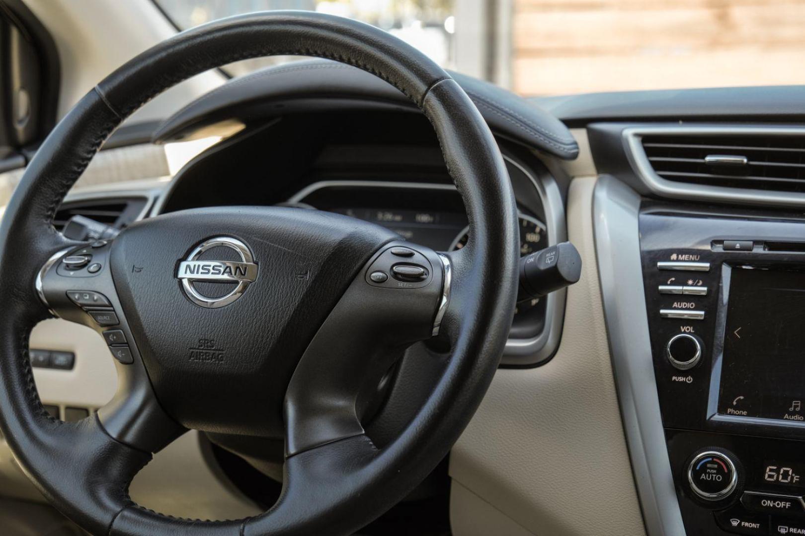 2019 white Nissan Murano SV (5N1AZ2MJ7KN) with an 3.5L V6 DOHC 24V engine, Continuously Variable Transmission transmission, located at 2401 E Main St., Grand Prairie, TX, 75050, (972) 262-4440, 32.748981, -96.969643 - Photo#22