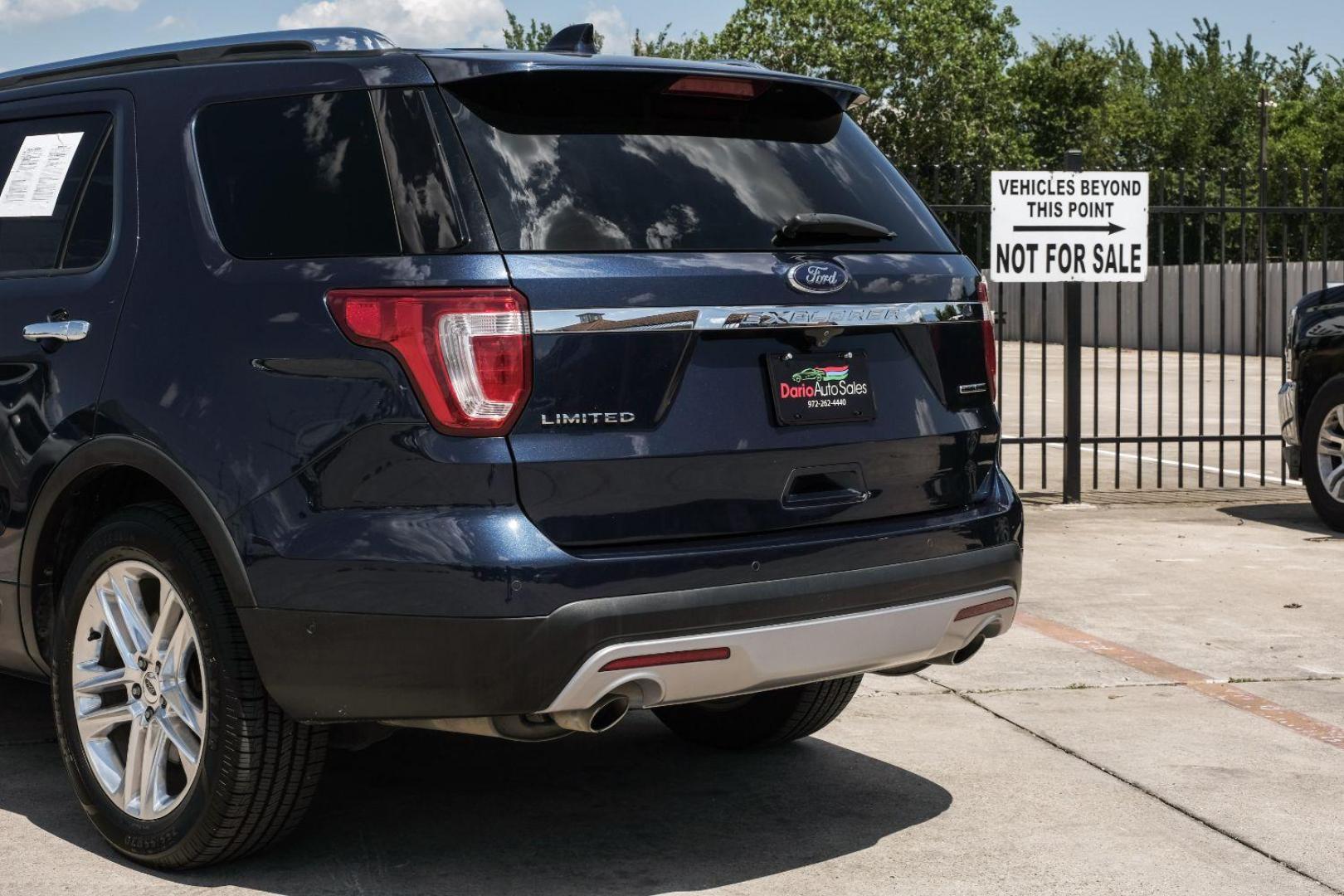 2016 blue Ford Explorer Limited FWD (1FM5K7F85GG) with an 3.5L V6 DOHC 24V engine, 6-Speed Automatic transmission, located at 2401 E Main St., Grand Prairie, TX, 75050, (972) 262-4440, 32.748981, -96.969643 - Photo#17