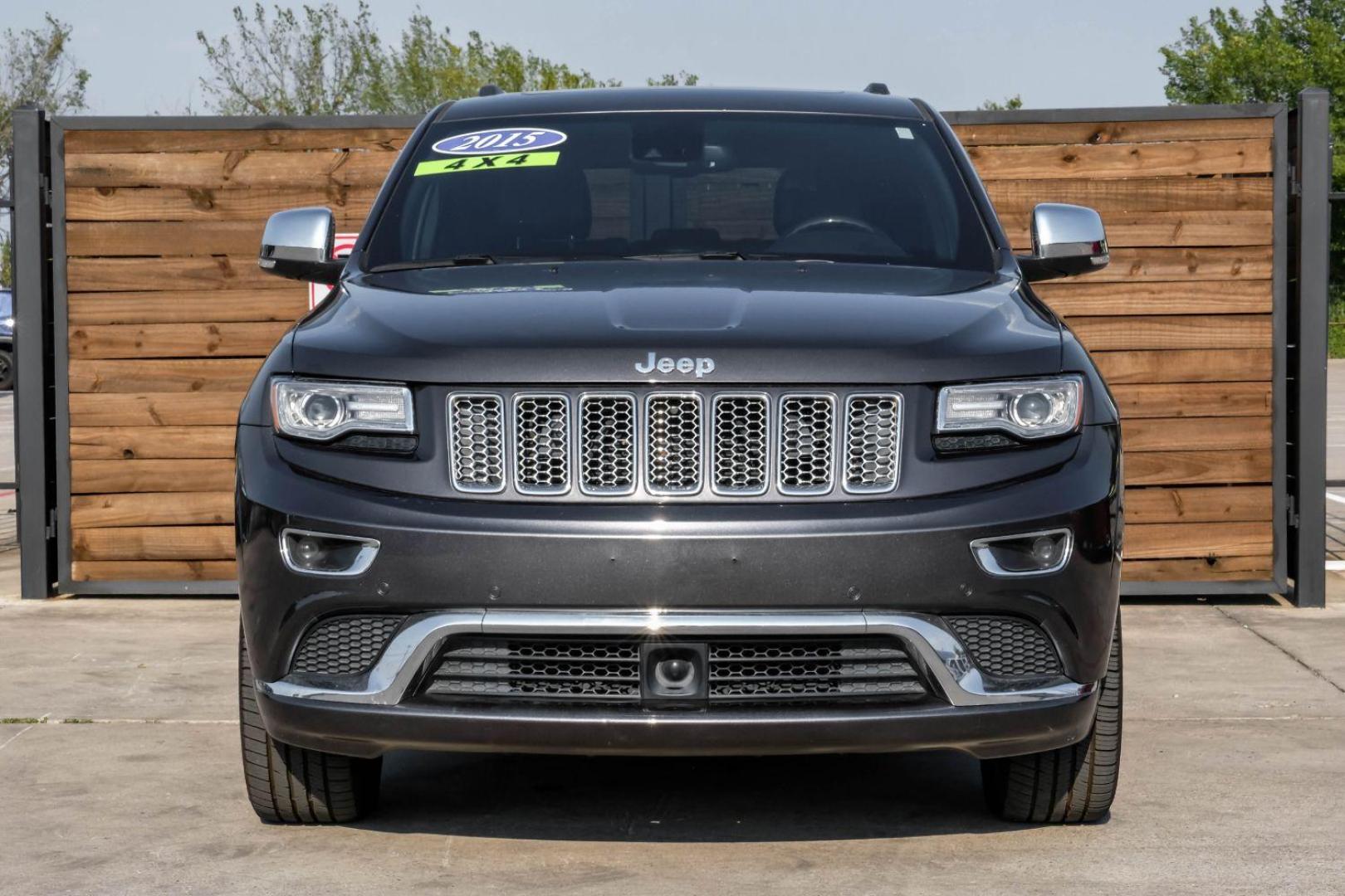 2015 GRAY Jeep Grand Cherokee Summit 4WD (1C4RJFJG0FC) with an 3.6L V6 DOHC 24V engine, 8-Speed Automatic transmission, located at 2401 E Main St., Grand Prairie, TX, 75050, (972) 262-4440, 32.748981, -96.969643 - Photo#7