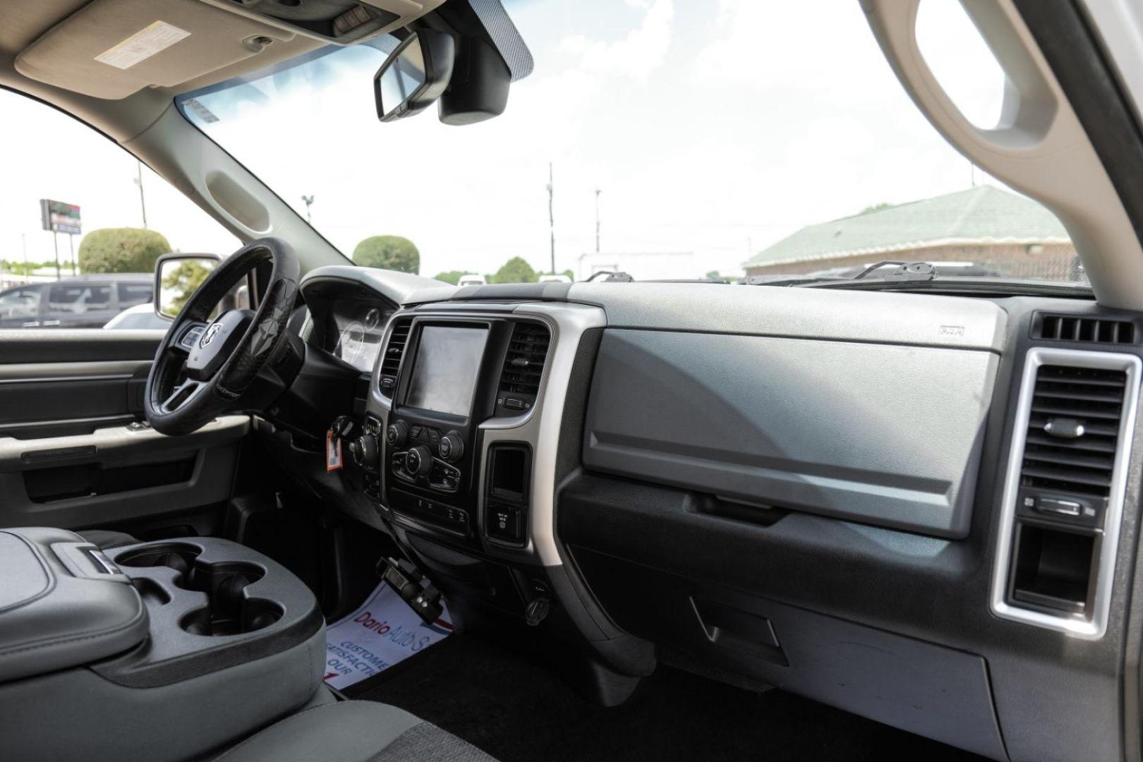 2015 WHITE RAM 1500 SLT Crew Cab SWB 4WD (1C6RR7LT5FS) with an 5.7L V8 OHV 16V engine, 8-Speed Automatic transmission, located at 2401 E Main St., Grand Prairie, TX, 75050, (972) 262-4440, 32.748981, -96.969643 - Photo#17