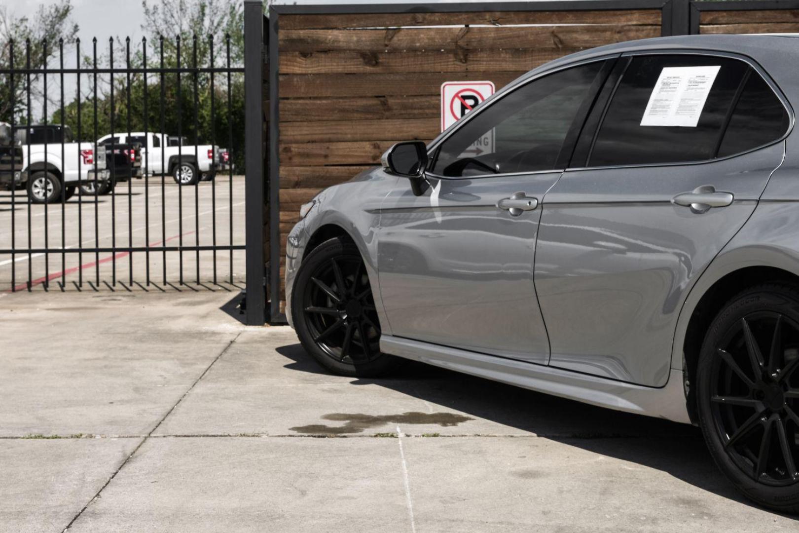 2019 silver Toyota Camry XSE (4T1B61HK4KU) with an 2.5L L4 DOHC 16V engine, 8-Speed Automatic transmission, located at 2401 E Main St., Grand Prairie, TX, 75050, (972) 262-4440, 32.748981, -96.969643 - Photo#17